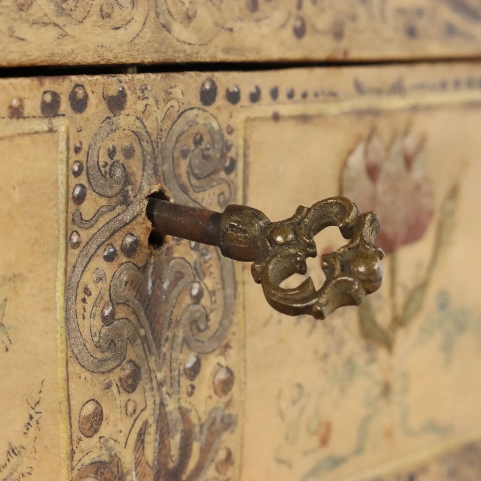 Antique Casket Wood Painted Parchment Italy XIX-XX Century - Italy, XIX-XX Century | Antiques | Fancy Goods