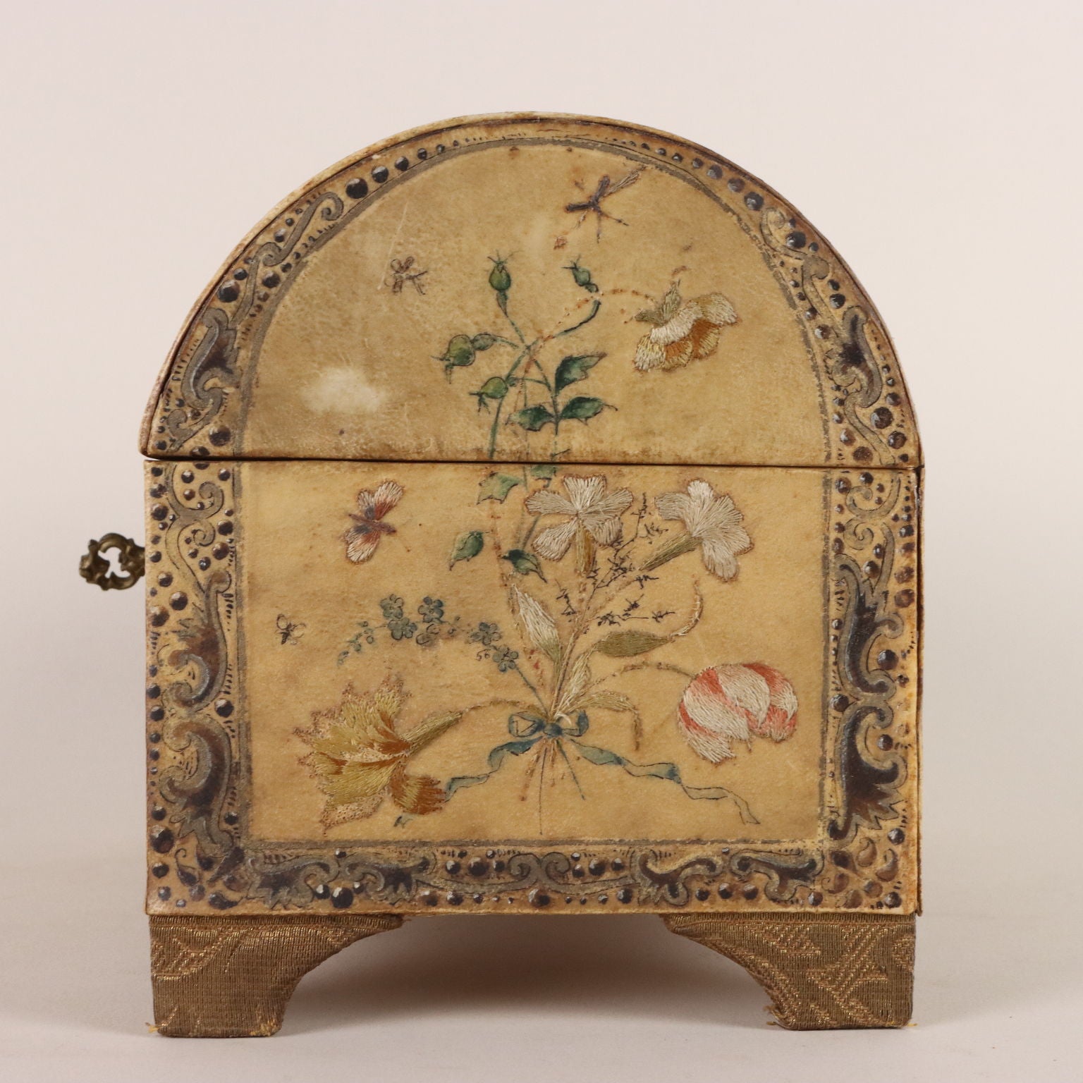  | Antiques  Fancy Goods