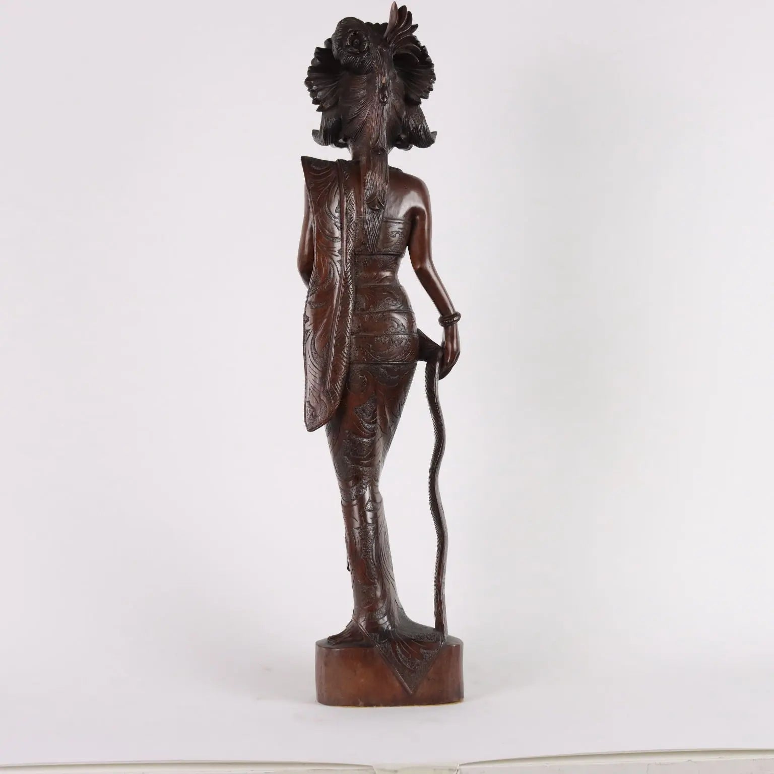 Antique Female Figure Exotic Wood Indonesia XX Century - Bali, XX Century | Antiques | Fancy Goods