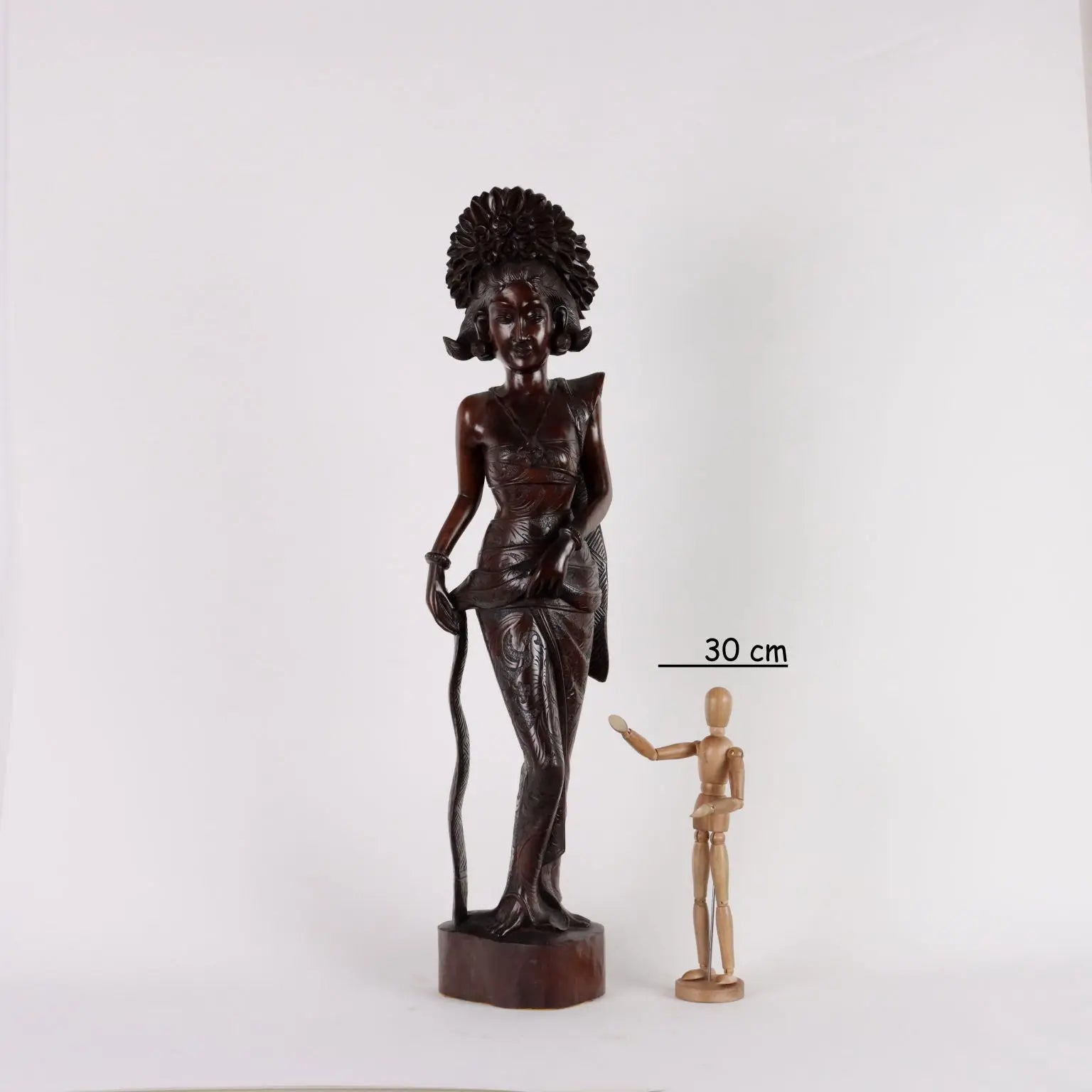 Antique Female Figure Exotic Wood Indonesia XX Century - Bali, XX Century | Antiques | Fancy Goods
