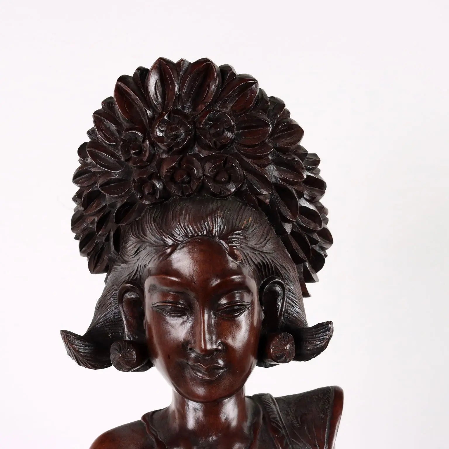 Antique Female Figure Exotic Wood Indonesia XX Century - Bali, XX Century | Antiques | Fancy Goods
