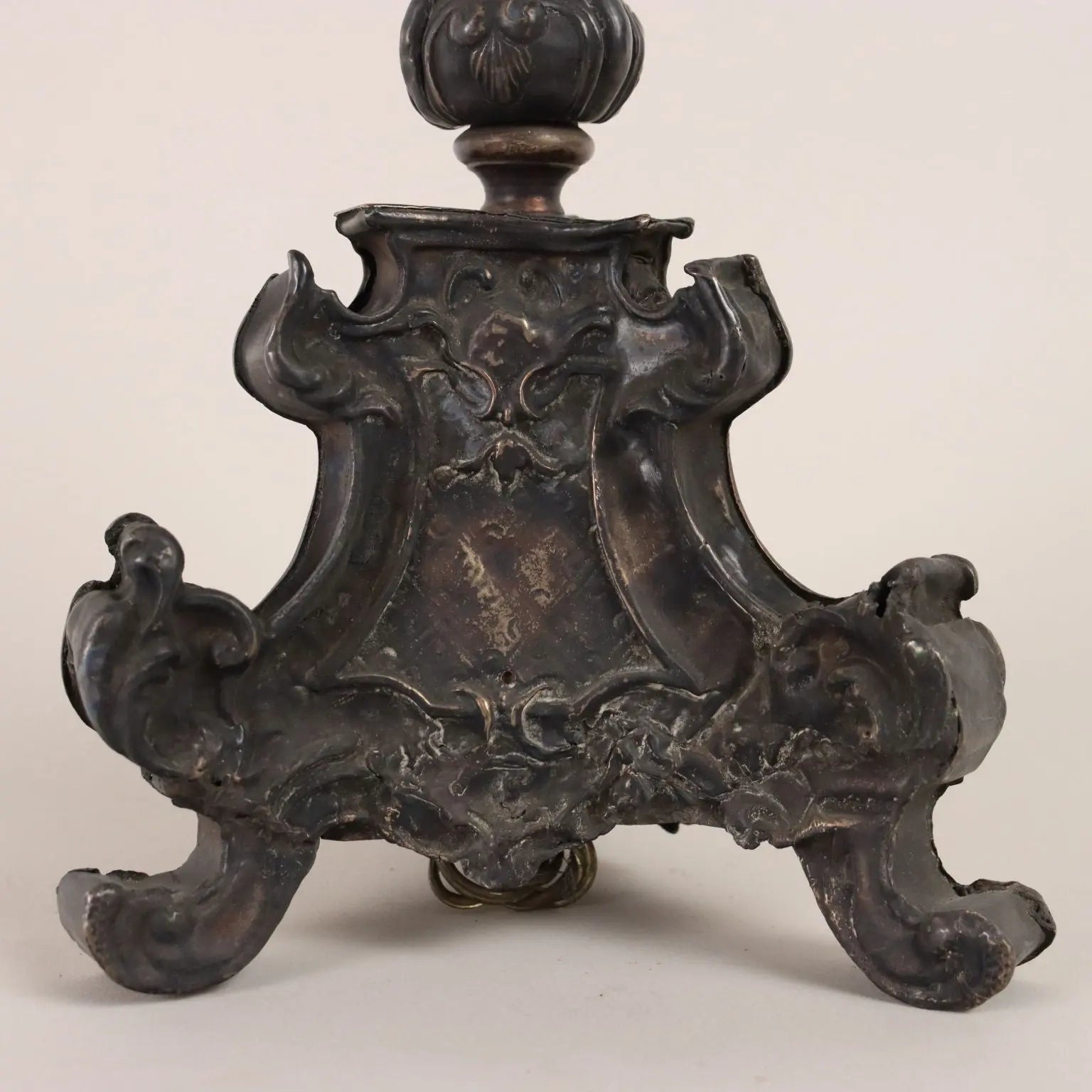 Antique Baroque Candle Holder Sheeth Metal Italy XVIII-XIX Century - Italy, XVIII-XIX Century | Antiques | Fancy Goods
