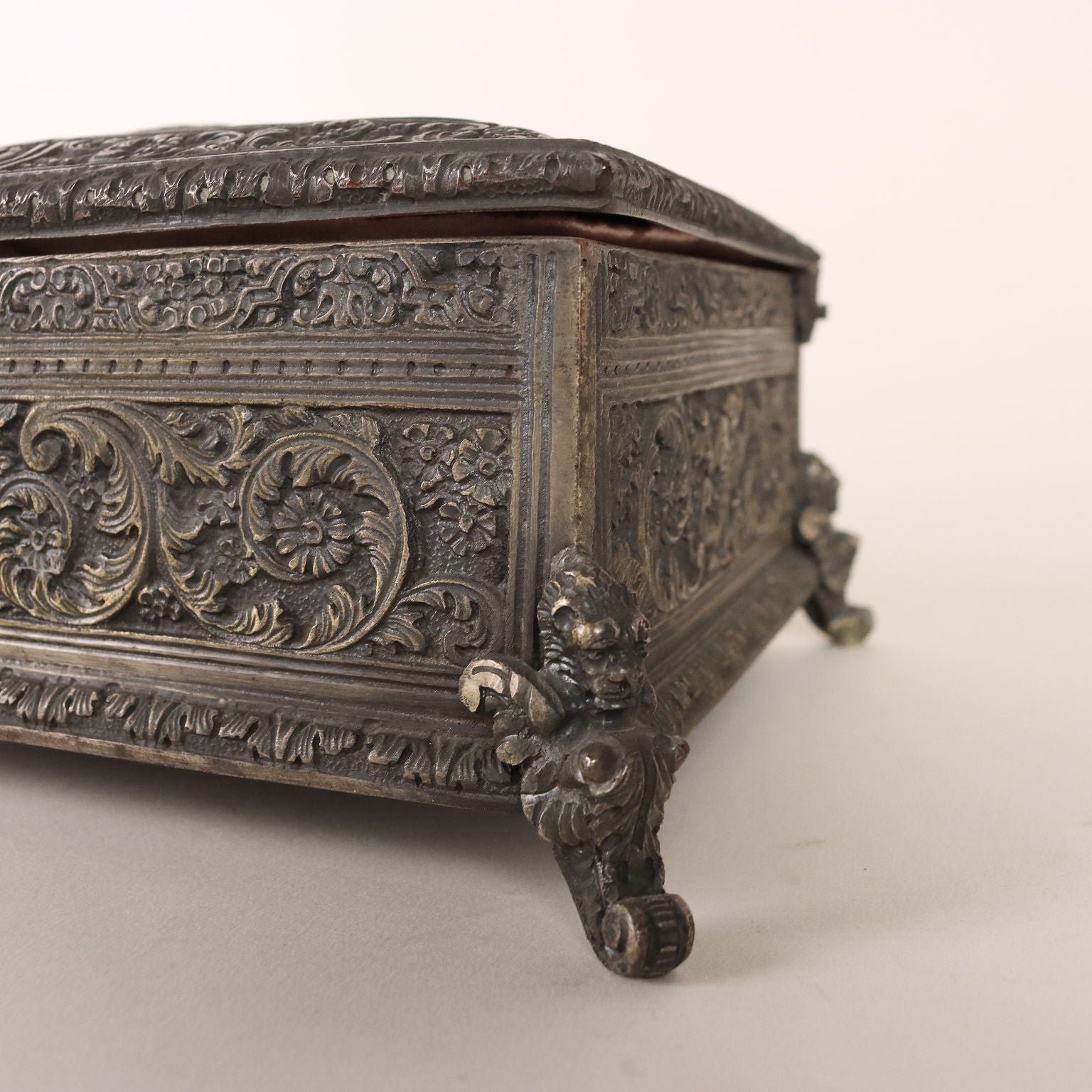  | Antiques  Fancy Goods