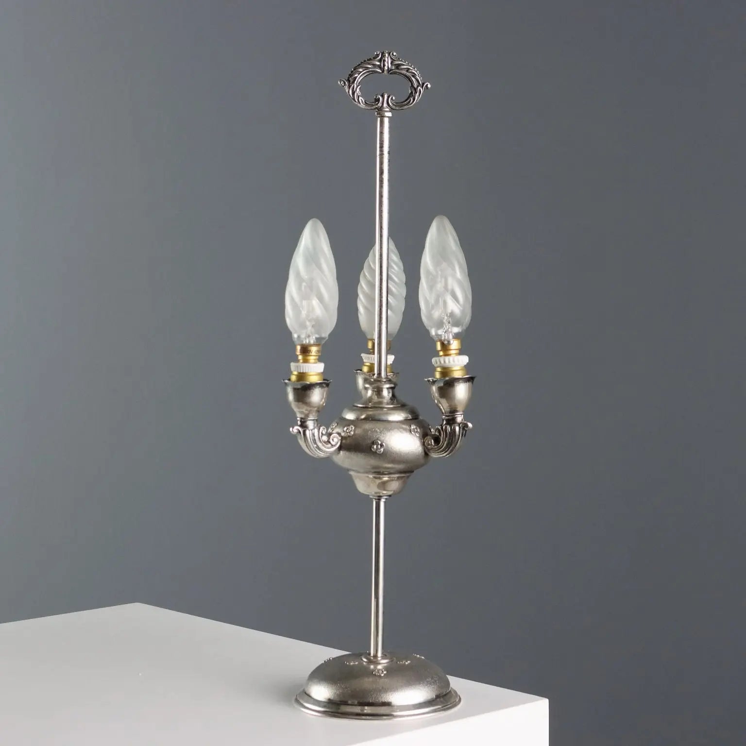 Antique Florentine Lamp Silver Flower Decorations Italy XX Century - Italy, Mid XX Century ca. | Antiques  Fancy Goods