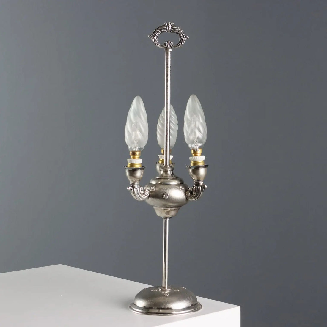 Antique Florentine Lamp Silver Flower Decorations Italy XX Century - Italy, Mid XX Century ca. | Antiques  Fancy Goods