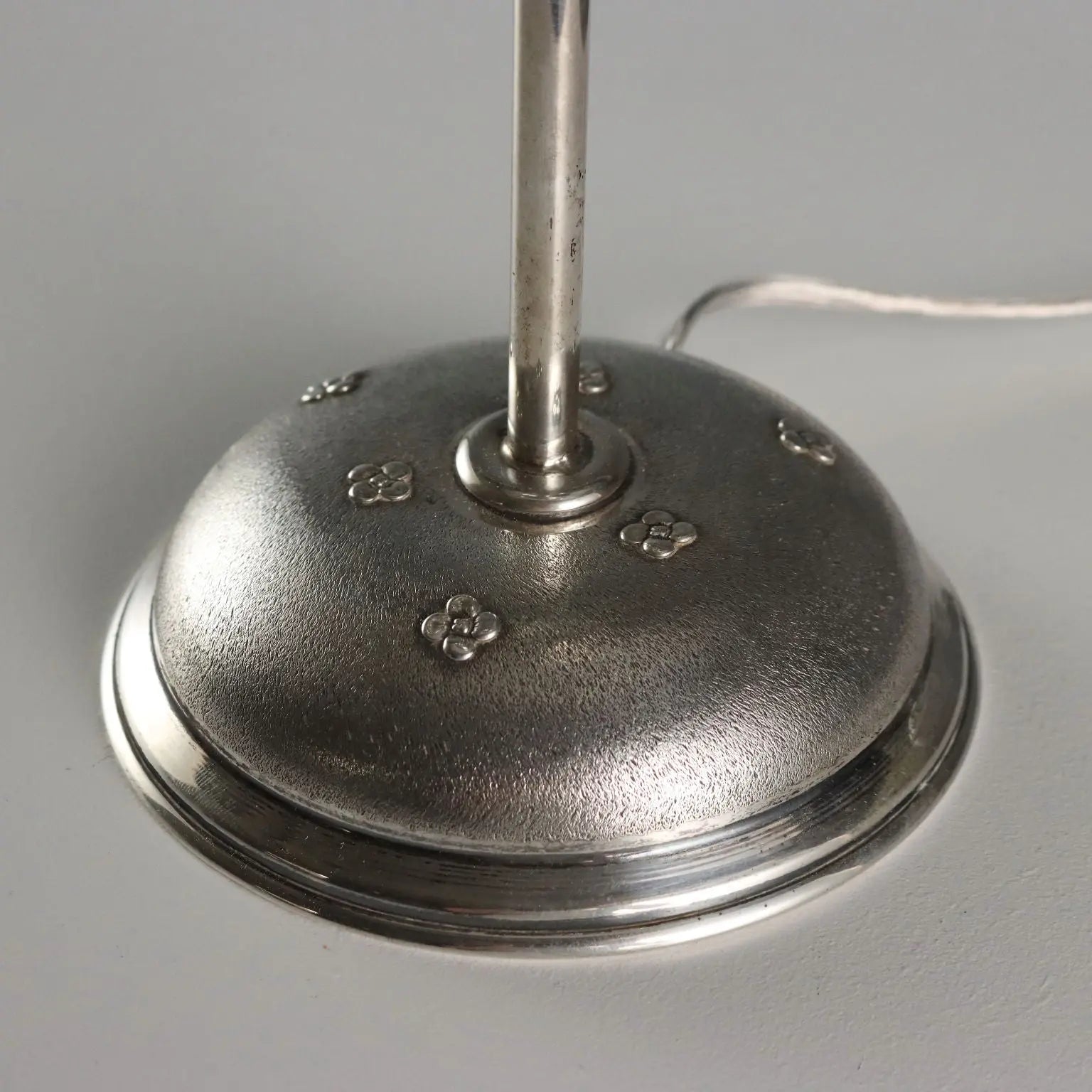 Antique Florentine Lamp Silver Flower Decorations Italy XX Century - Italy, Mid XX Century ca. | Antiques  Fancy Goods