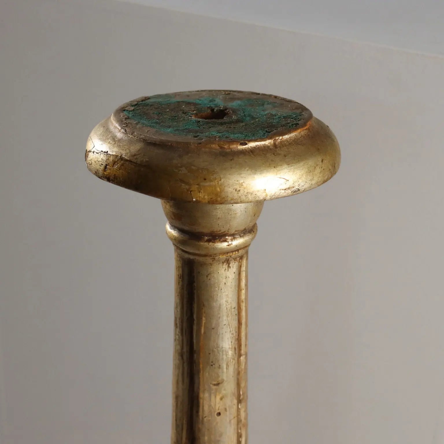 Gilded Wooden Torchère - Italy 19th Century