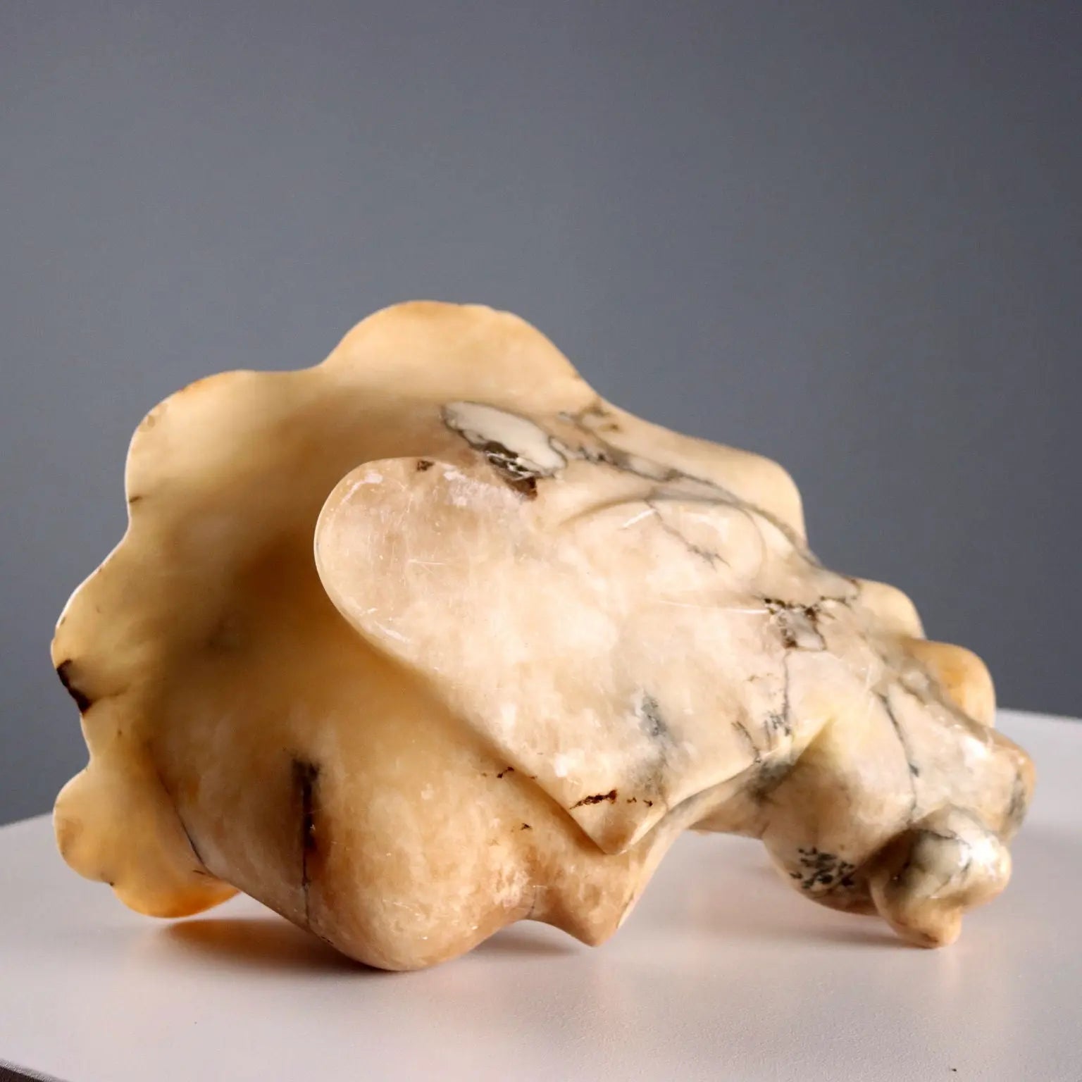 Alabaster Centerpiece in Shell Design