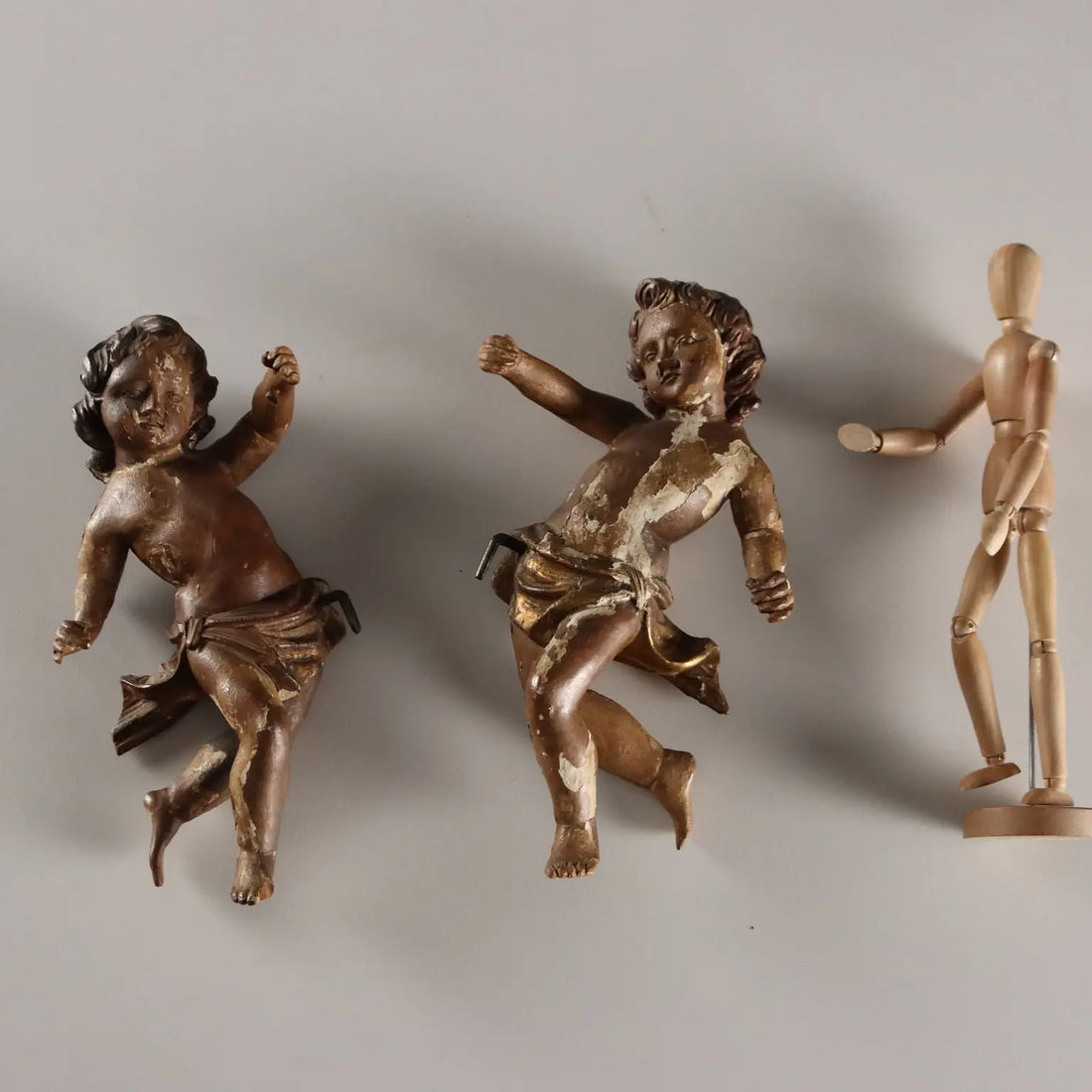 Antique Cherubs Lacquered Gilded Carved Wood Italy XVIII Century - Central Italy, XVIII Century | Antiques | Fancy Goods