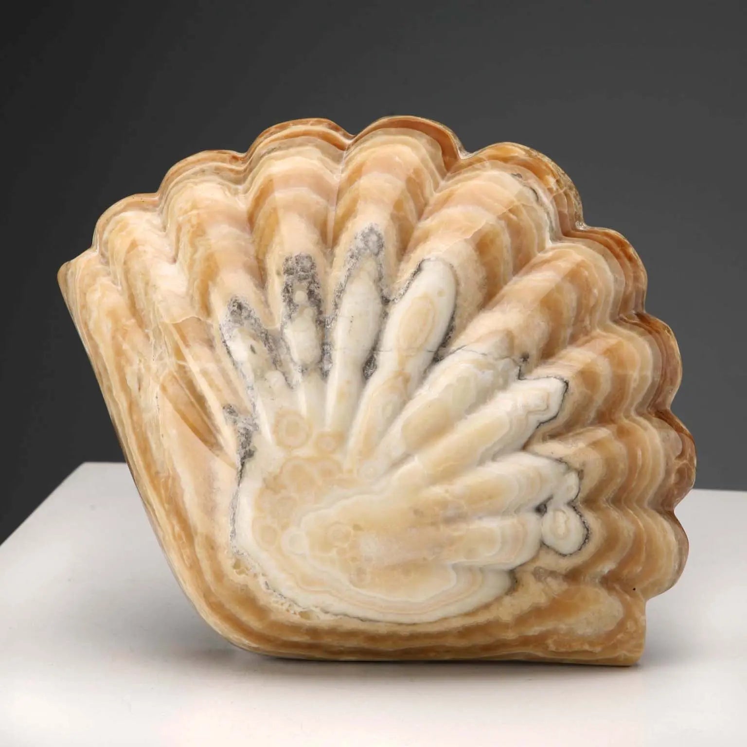 Vintage Pocket Emptier Onyx Shell-Shaped Italy XX Century - Italy, Mid XX Century | Antiques | Fancy Goods