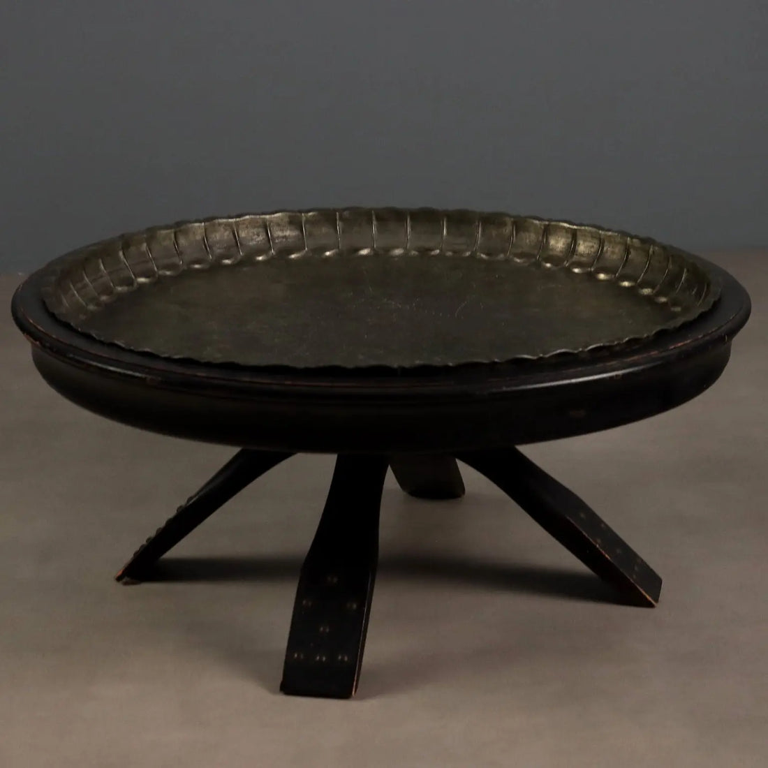 Large Antique Tray Copper Decorations Middle East XX Century - Middle East 20th Century | Antiques | Fancy Goods