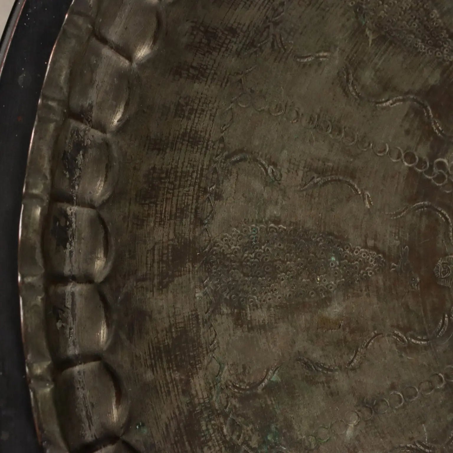 Large Antique Tray Copper Decorations Middle East XX Century - Middle East 20th Century | Antiques | Fancy Goods