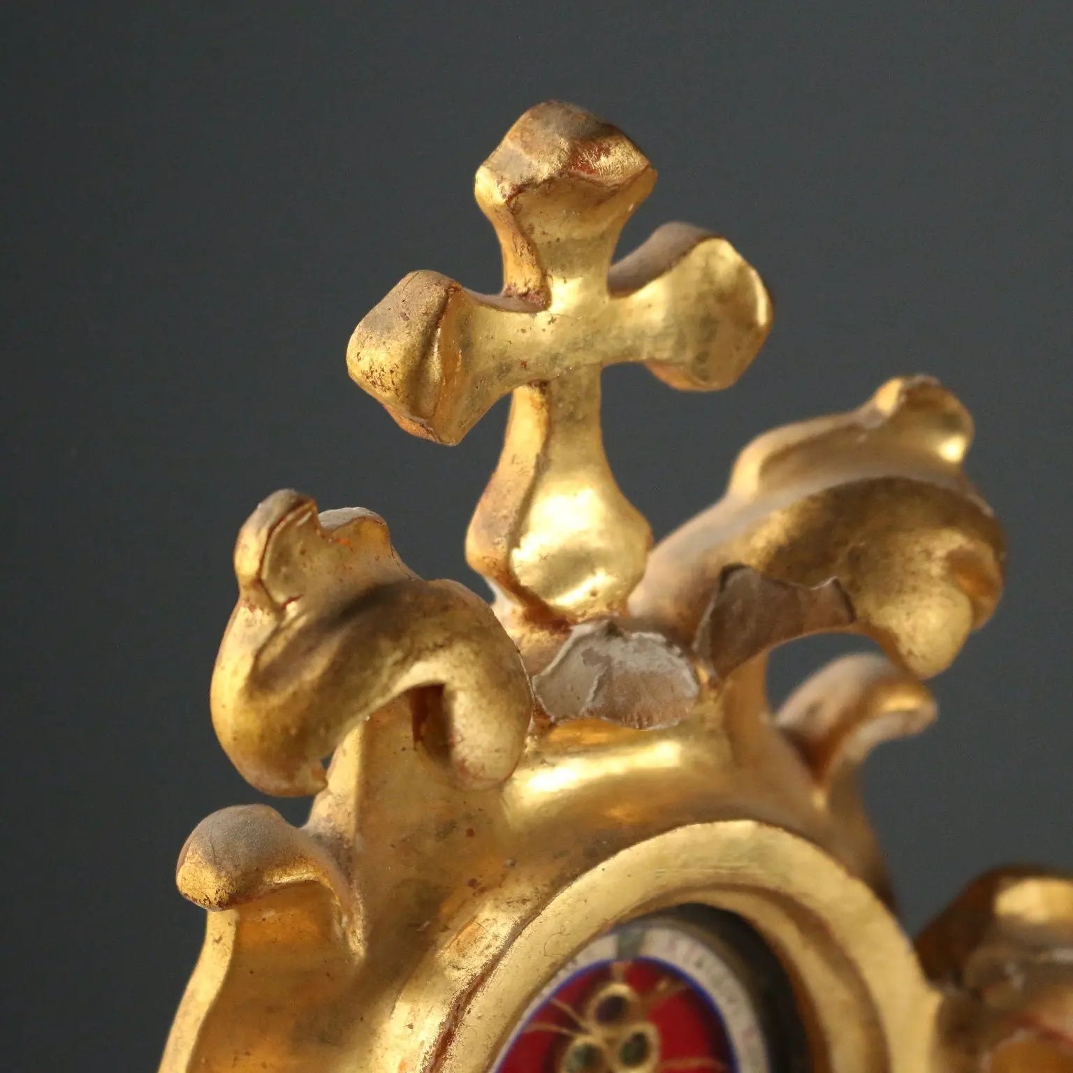 Antique Reliquary Gilded Carved Wood Italy XVIII Century