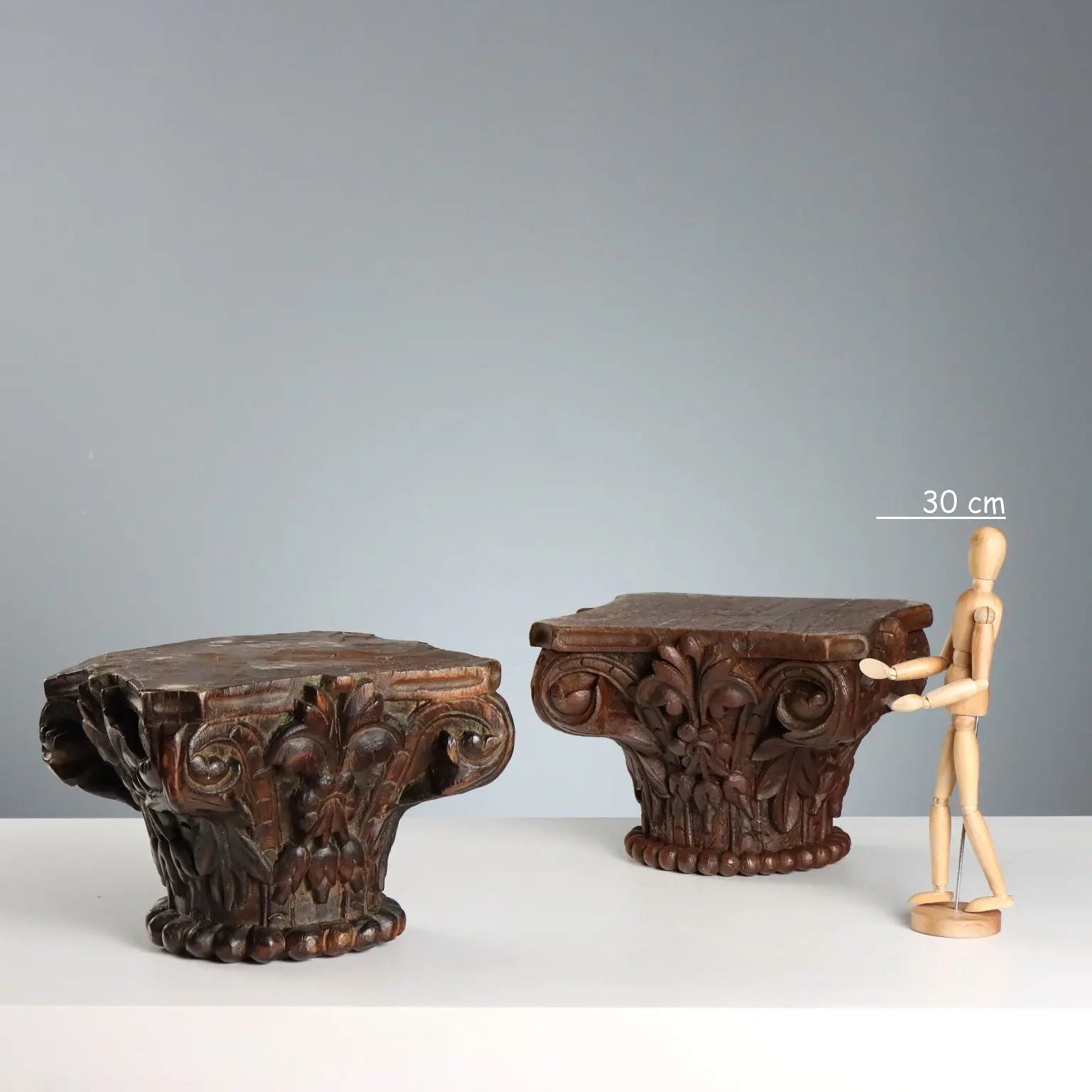 Antique Capitals Carved Chestnut Elm Italy XIX-XX Century