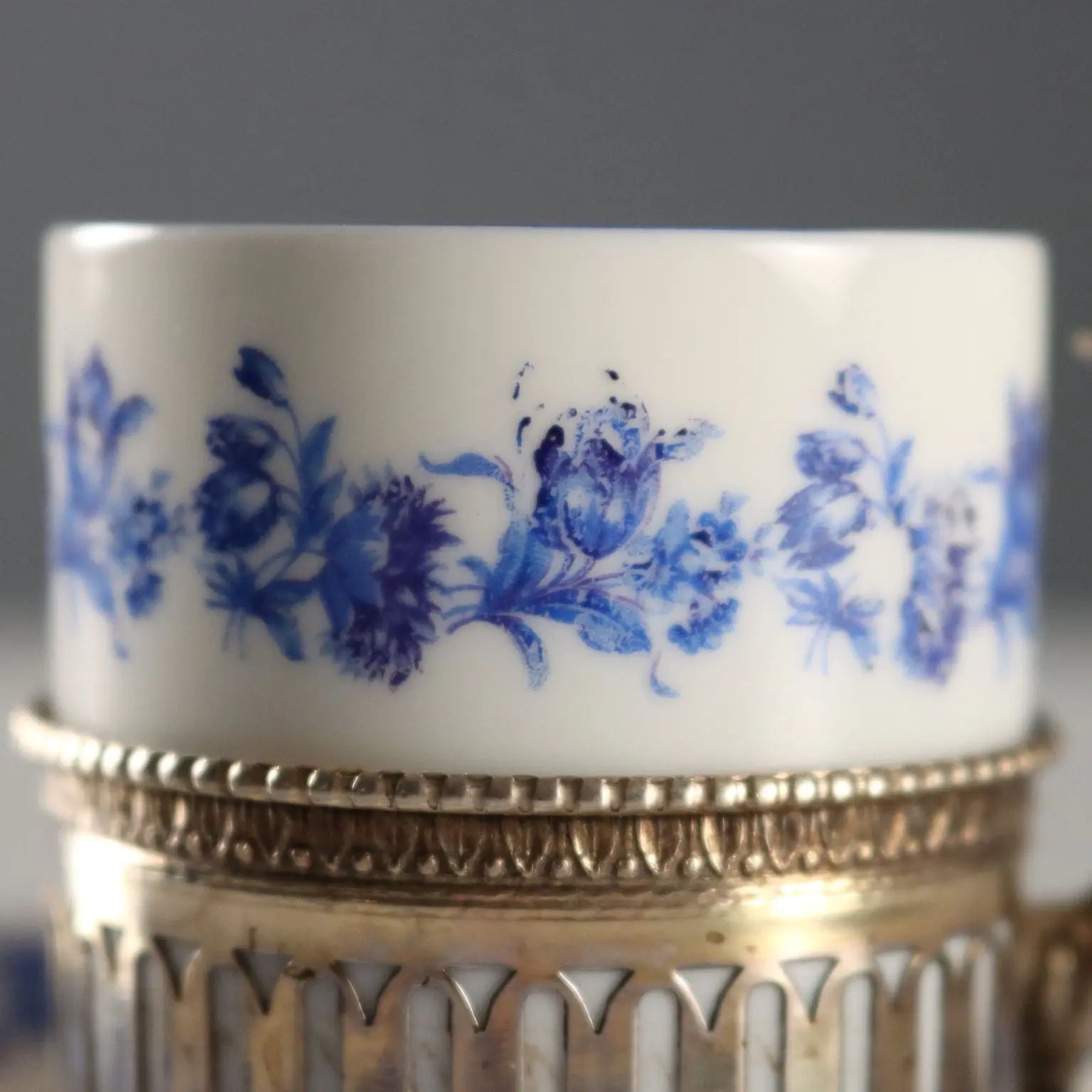 Vintage Cups and Mugs Hutschenreuther Porcelain XX Century - Italy, Mid XX Century | Antiques | Fancy Goods