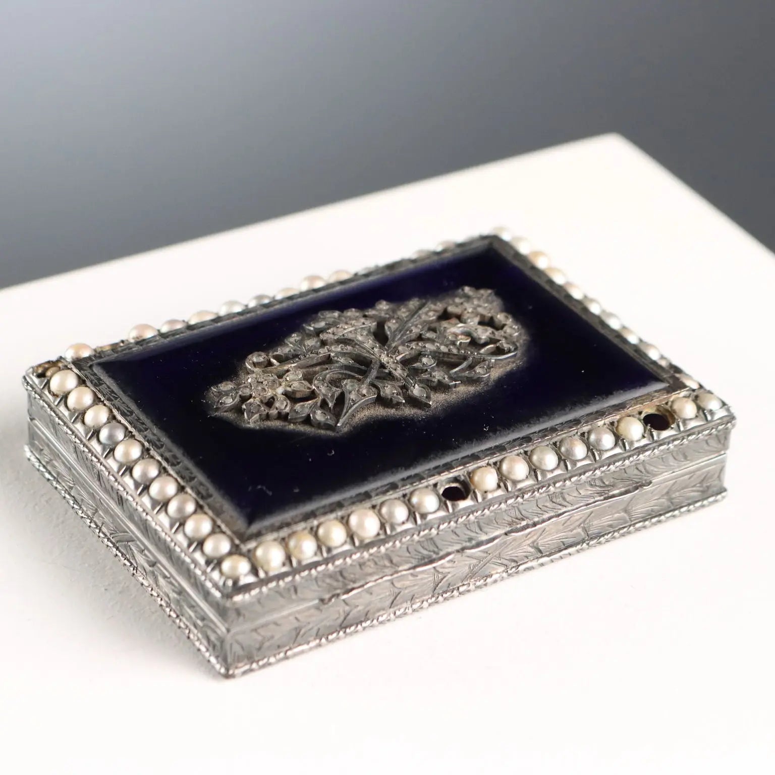 Antique Snuffbox Silver Glass Beads Italy Early XX Century