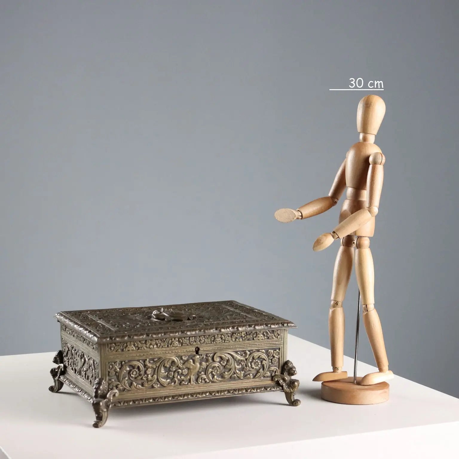 Antique Casket Chiseled Bronze Decorations Europe XX Century - Europe, Early XX Century | Antiques | Fancy Goods
