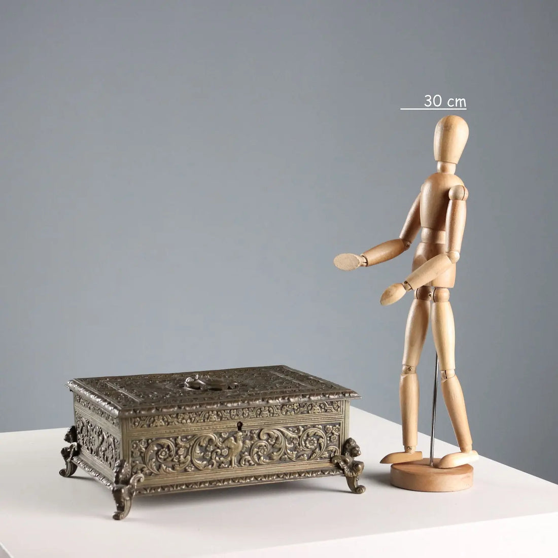 Antique Casket Chiseled Bronze Decorations Europe XX Century - Europe, Early XX Century | Antiques | Fancy Goods