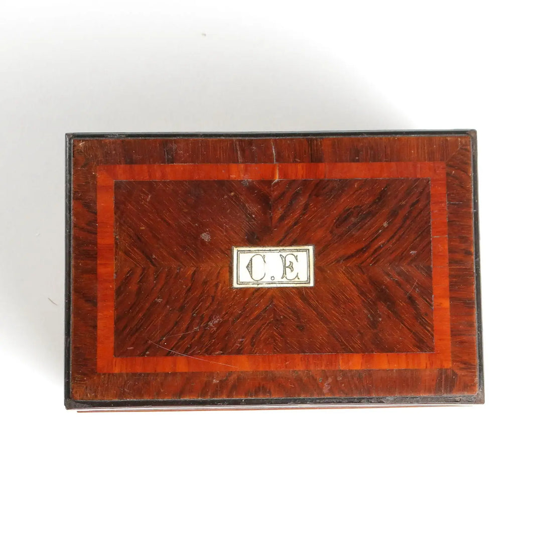 Vintage Travel Box Bois de Violette United Kingdom XIX Century