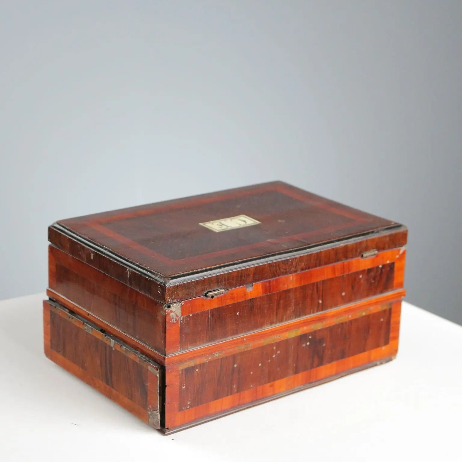 Vintage Travel Box Bois de Violette United Kingdom XIX Century