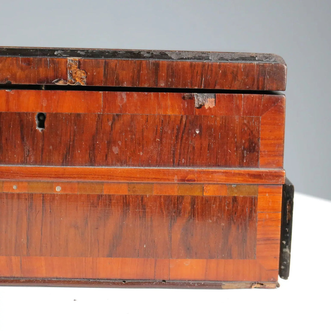 Vintage Travel Box Bois de Violette United Kingdom XIX Century
