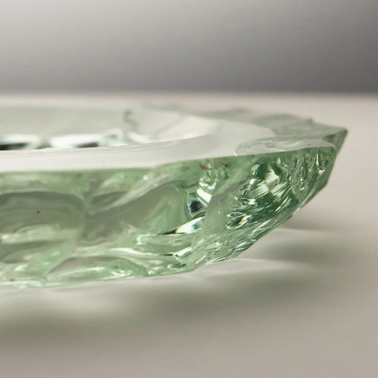 Centerpiece in Chiseled Glass Italy 1950s - Italy, 1950s | Modernism | 