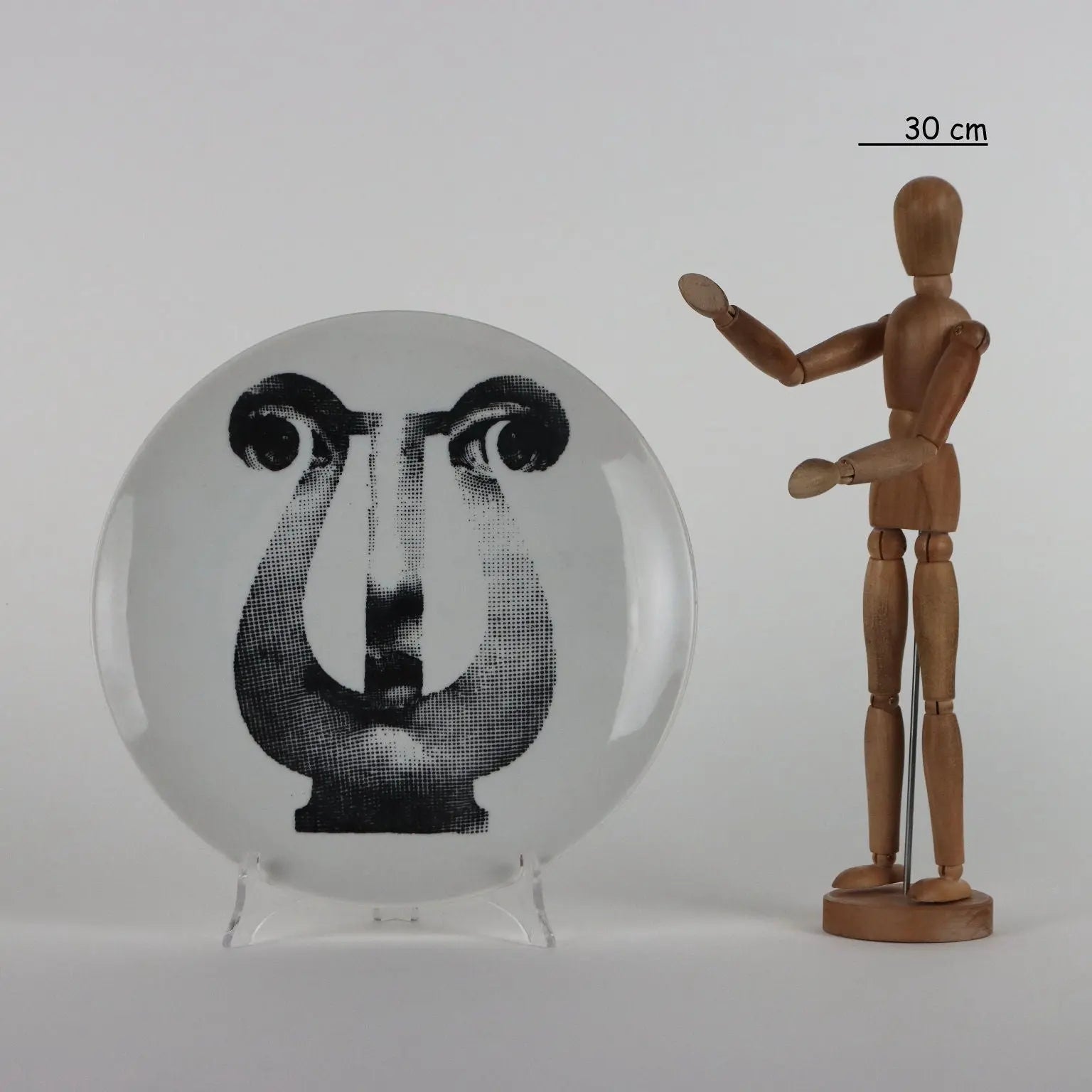 Vintage Plate P. Fornasetti Tema e Variazioni 1960s Porcelain - Italy, 1960s | Modernism | 