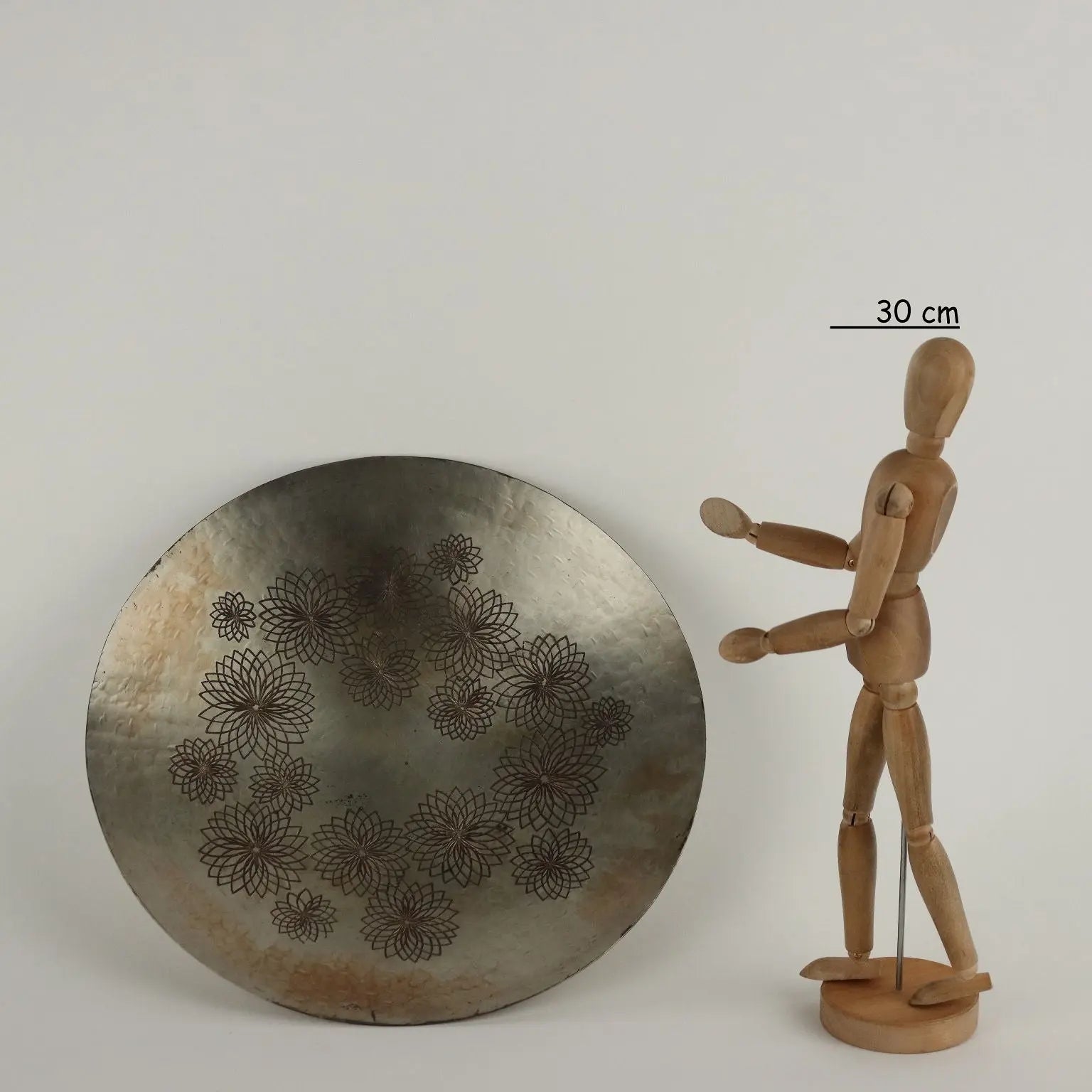 Vintage 1960s Plate by M. Pinton Silvered Copper Italy - Italy, 1960s | Modernism | 