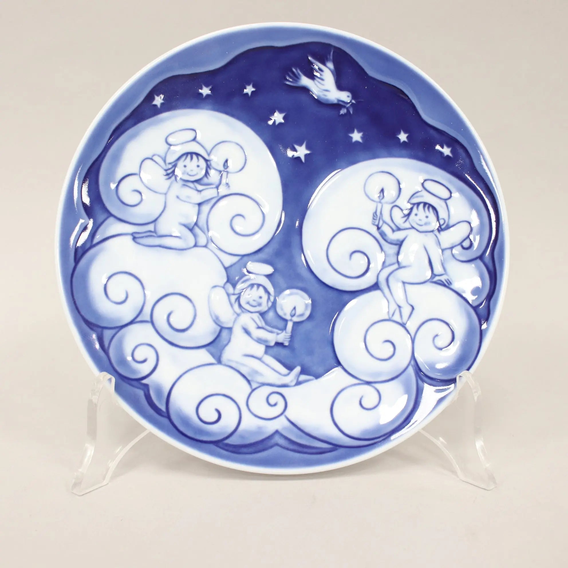 Royal Copenhagen Plate Christmas Kids Blue Porcelain 2009 - Angels in Paradise | Modernism | 