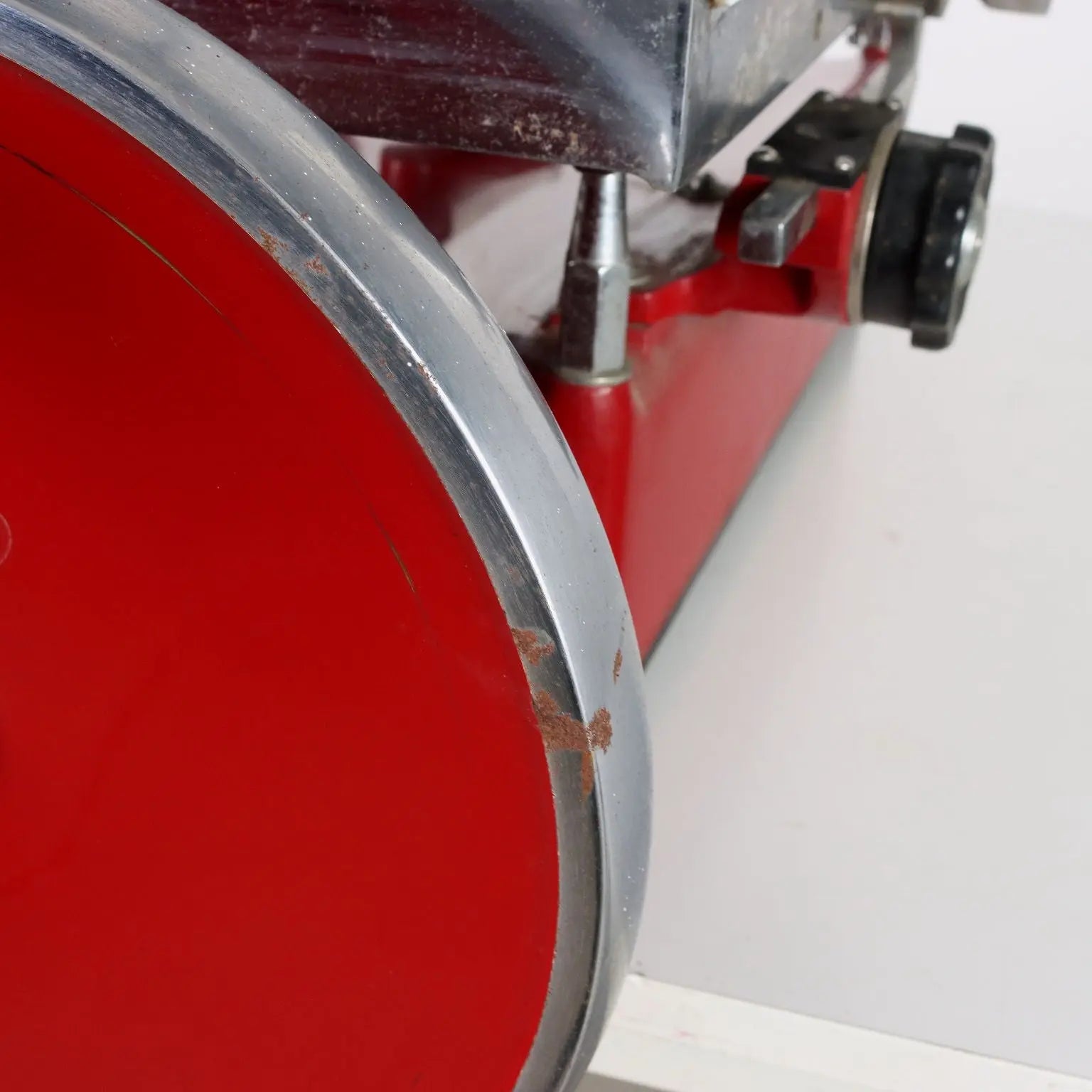 Vintage Slicer Berkel Style Metal Europe XX Century - Europa, XX Century | Modernism | 