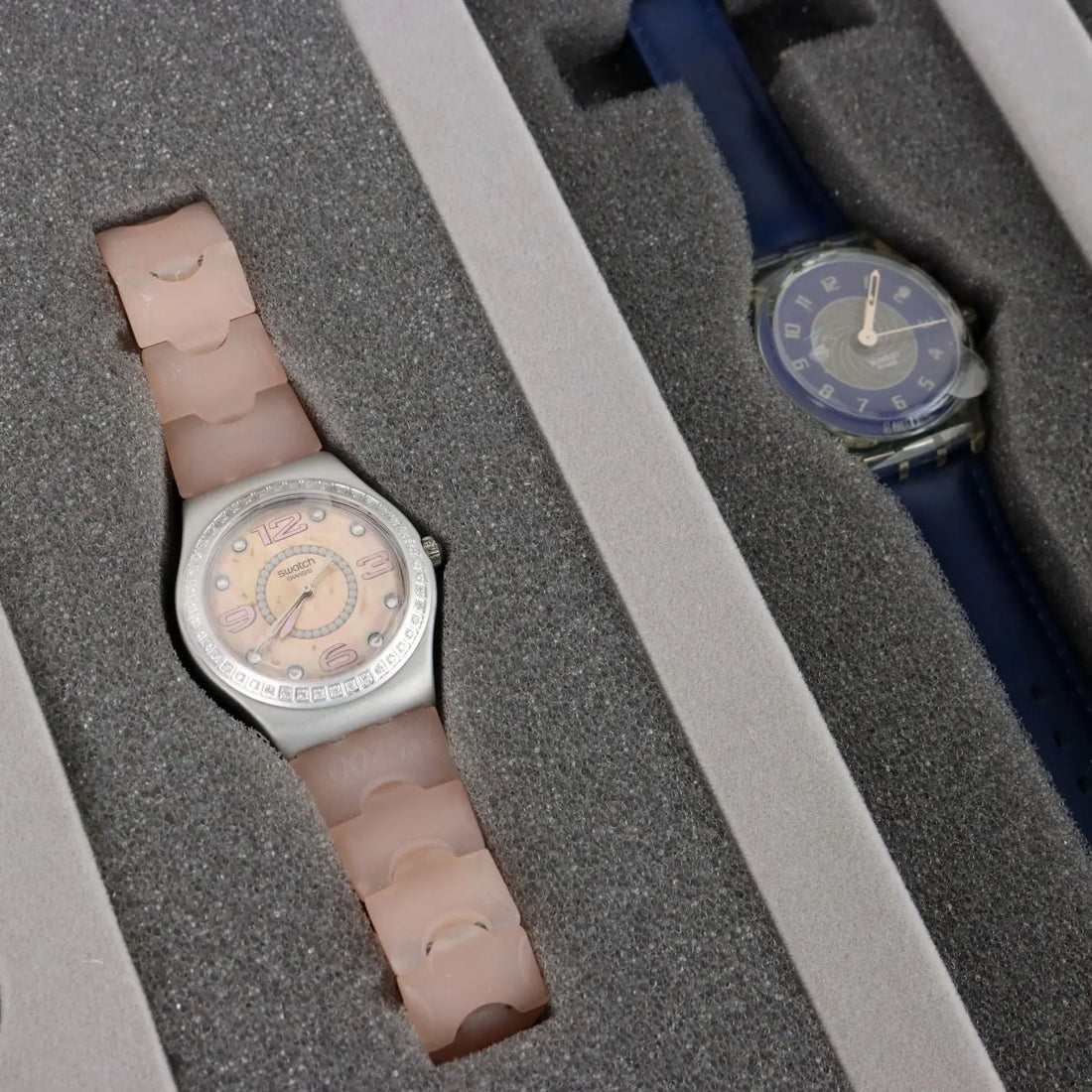 Swatch 007 James Bond Case with 20 Watches Vintage Switzerland | Modernism | 
