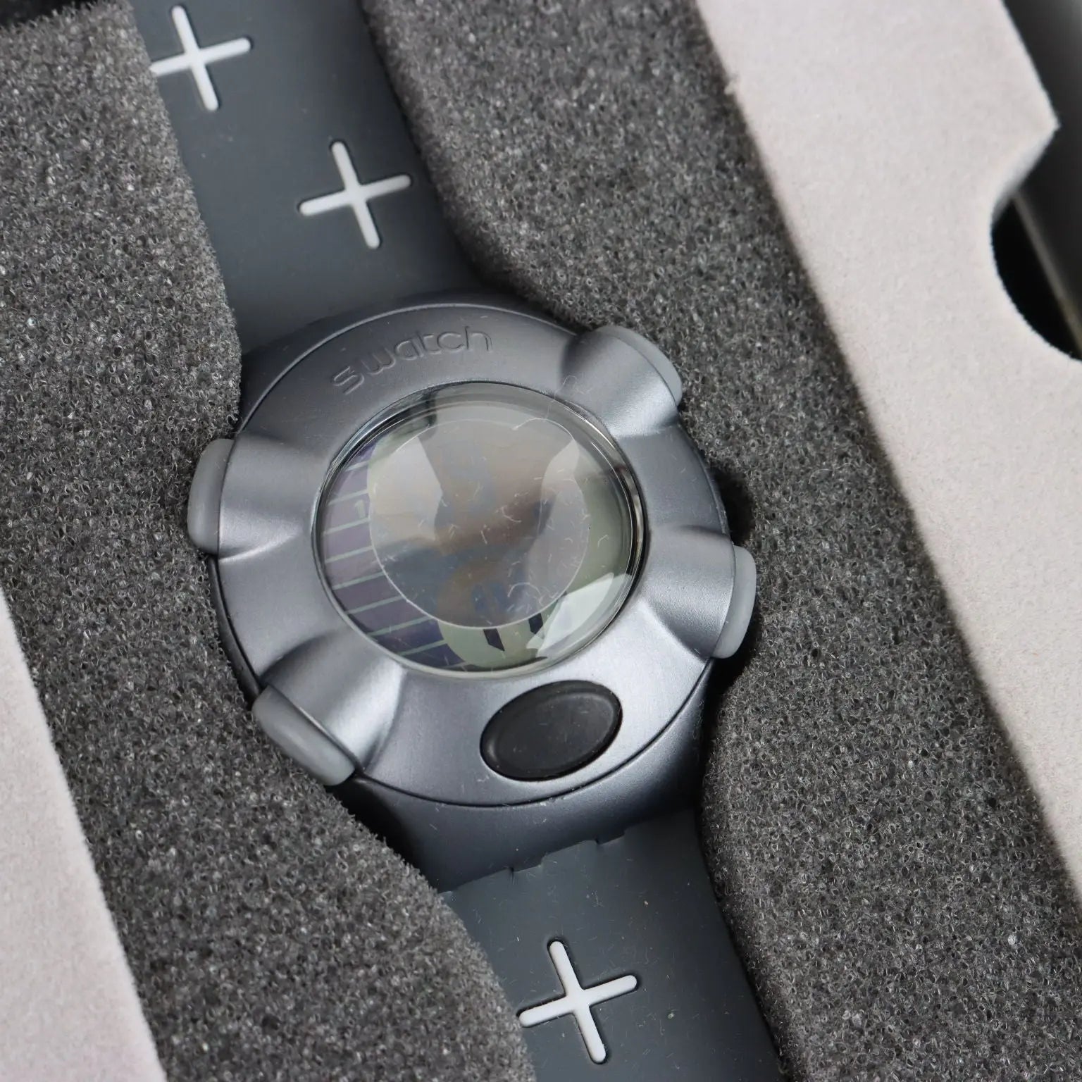 Swatch 007 James Bond Case with 20 Watches Vintage Switzerland | Modernism | 