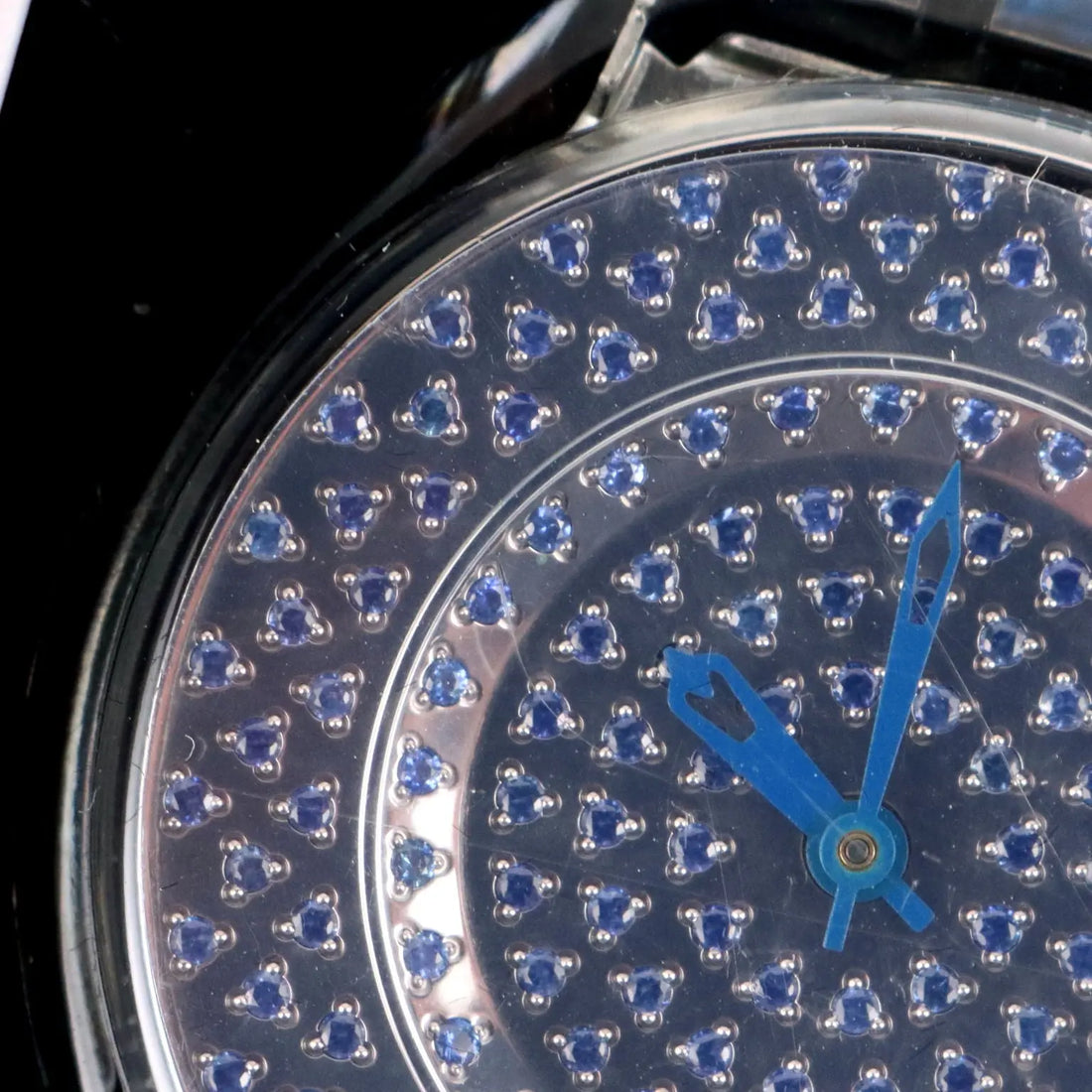 Swatch Skin Blu Lustrous Bliss SFZ111 Vintage Switzerland 2005 - Switzerland, 2005 | Modernism | 