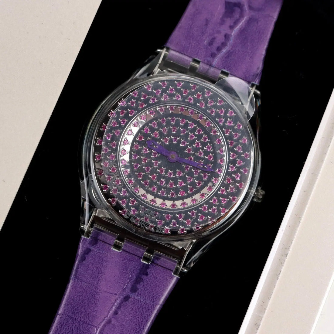 Swatch Skin Ruby Lustrous Bliss SFZ112 Vintage Switzerland 2005 - Switzerland 2005 | Modernism | 
