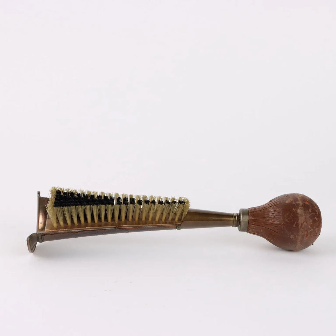Vintage Gucci Shoe Brush Leather Brass Italy 1960s - Italy, 1960s | Modernism | 