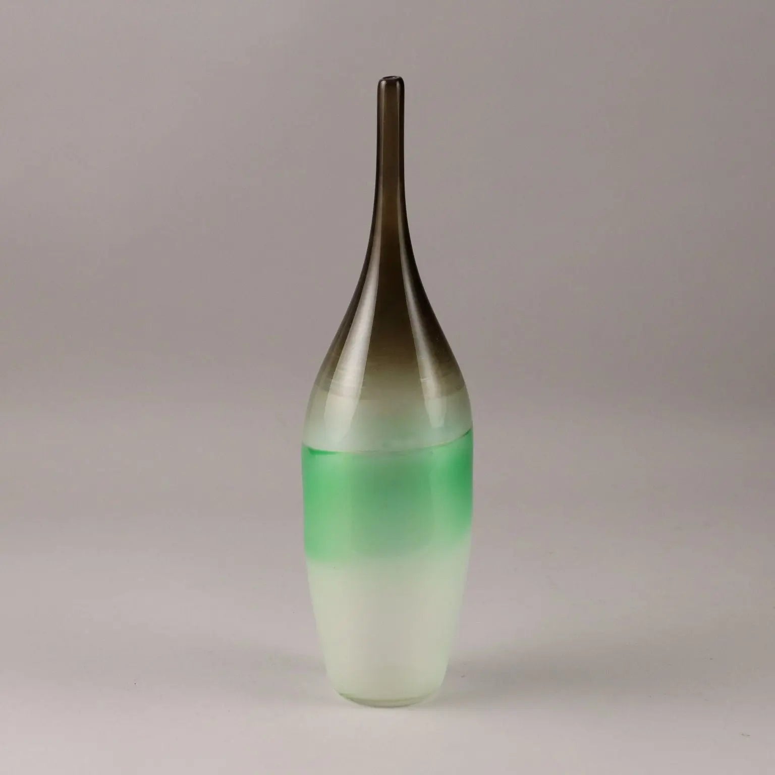 Vintage Vase Green Glass Northern Europe 1960s - Northern Europe, 1960s | Modernism | 