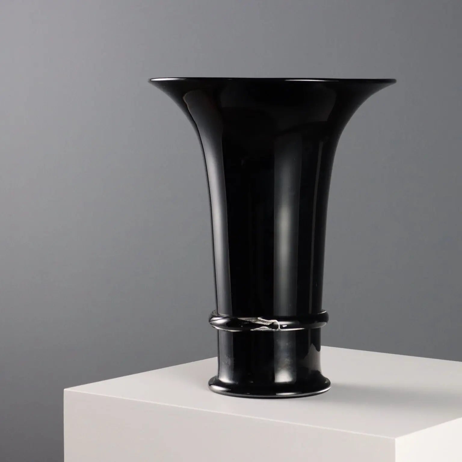Vintage Vase Seguso Man. Vetri d'Arte Italy 1980s - Italy, 1980s | Modernism | 