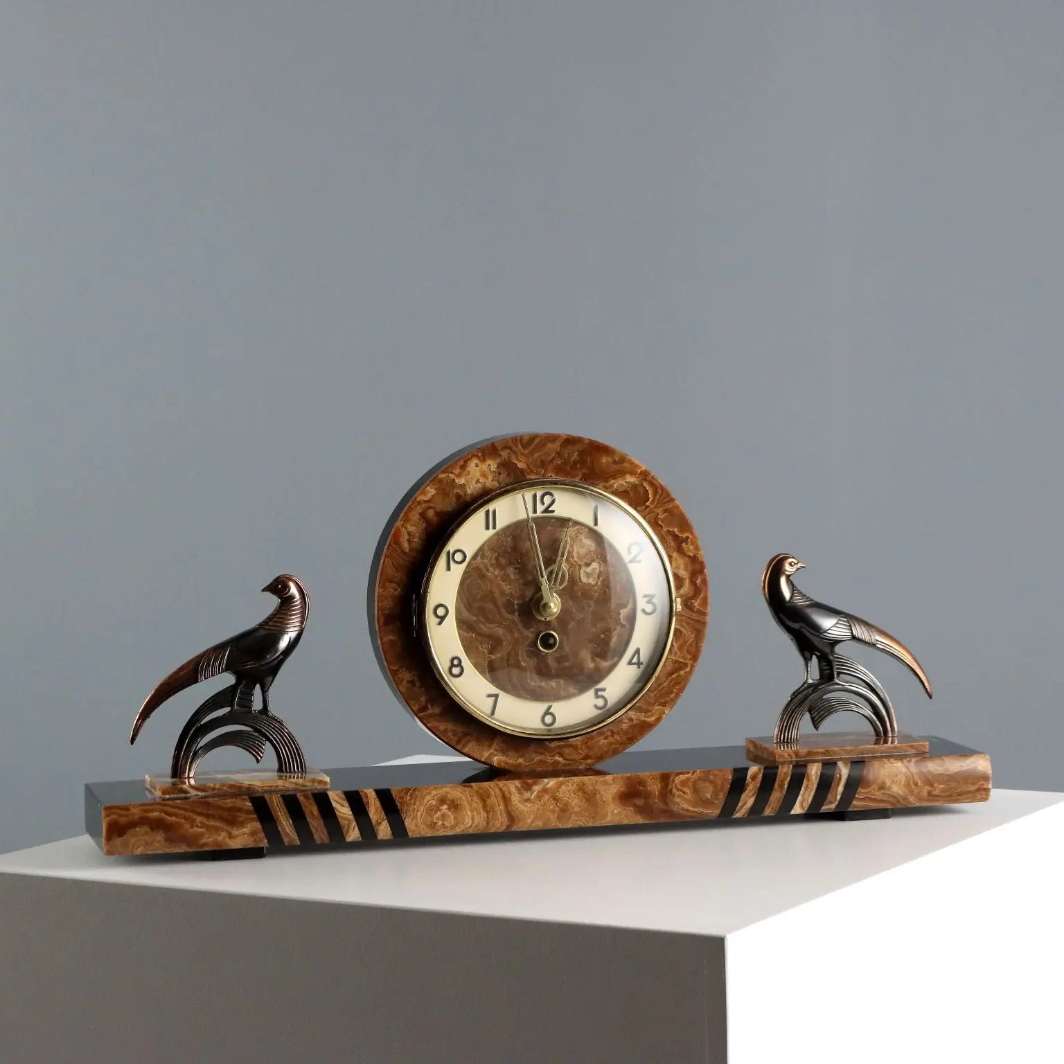 Antique Table Clock Art Deco Marble Onyx Italy 1930s-1940s - Italy, 1930s-1940s | Modernism | 