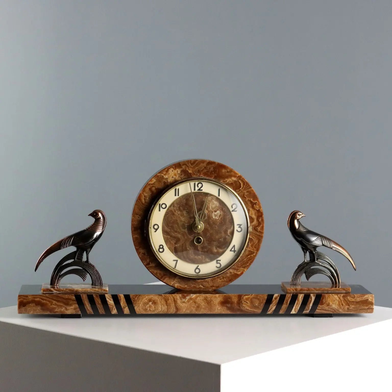 Antique Table Clock Art Deco Marble Onyx Italy 1930s-1940s - Italy, 1930s-1940s | Modernism | 