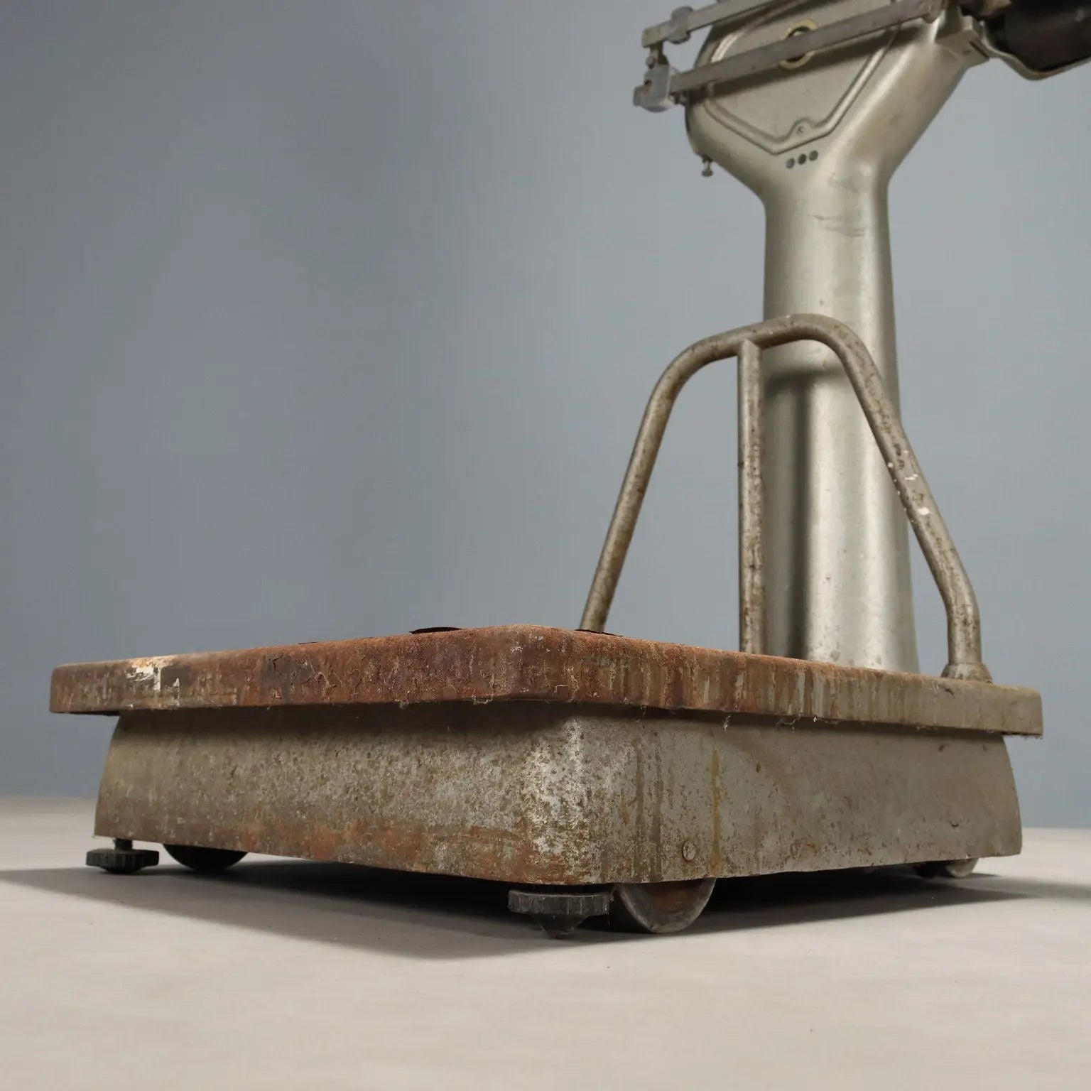 Alfa Bilici Varese Scales Iron Metal Brass Italy XX Century - Italy, XX Century | Modernism | 