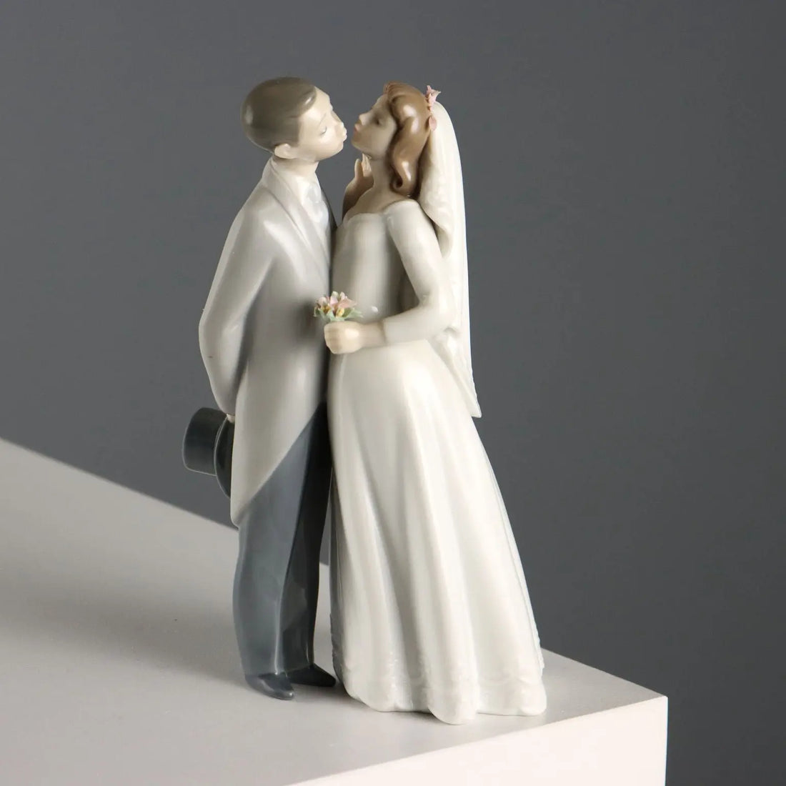Vintage Porcelain Sculpture Married Couple Lladro Spain XX Century - Spain, XX Century | Modernism | 