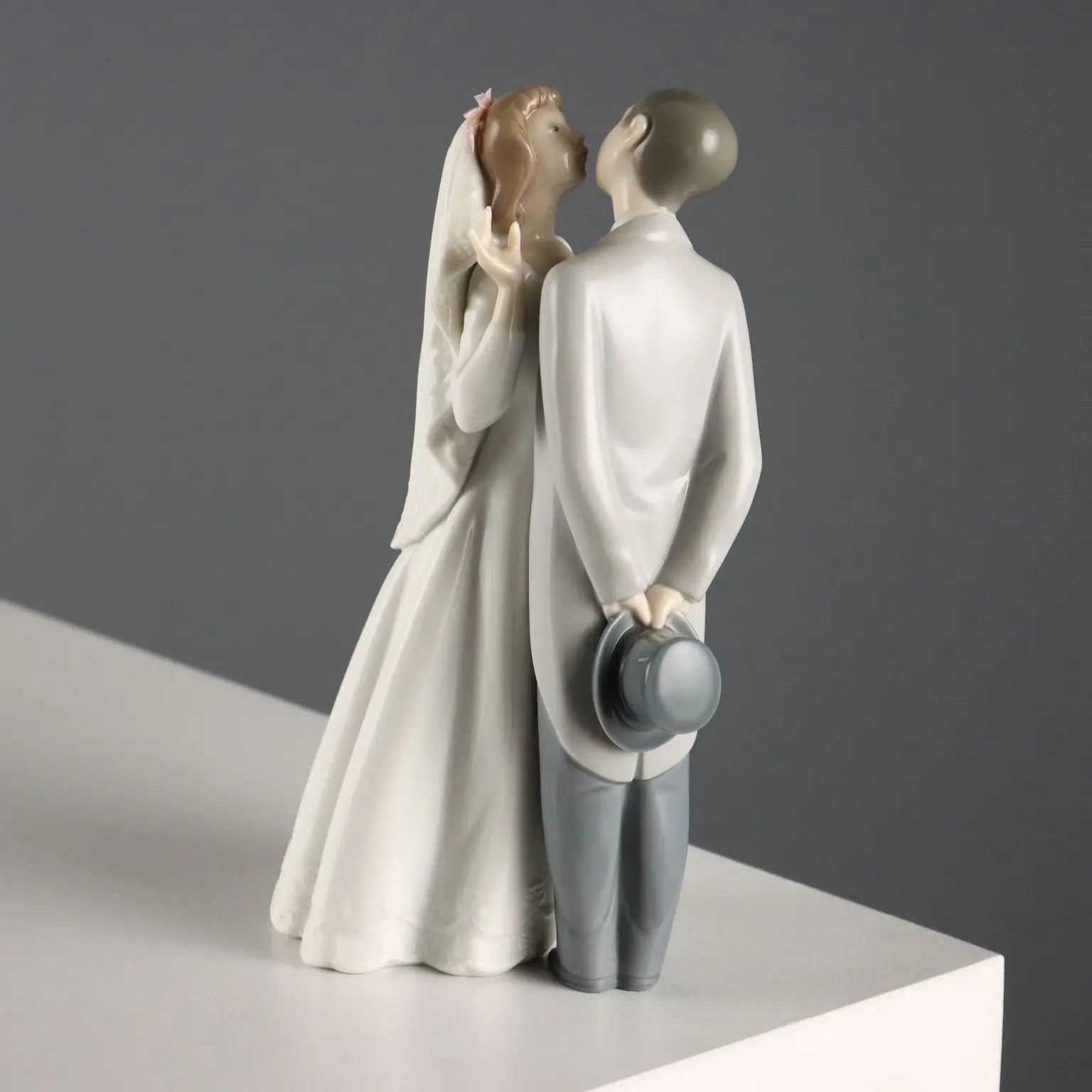 Vintage Porcelain Sculpture Married Couple Lladro Spain XX Century - Spain, XX Century | Modernism | 