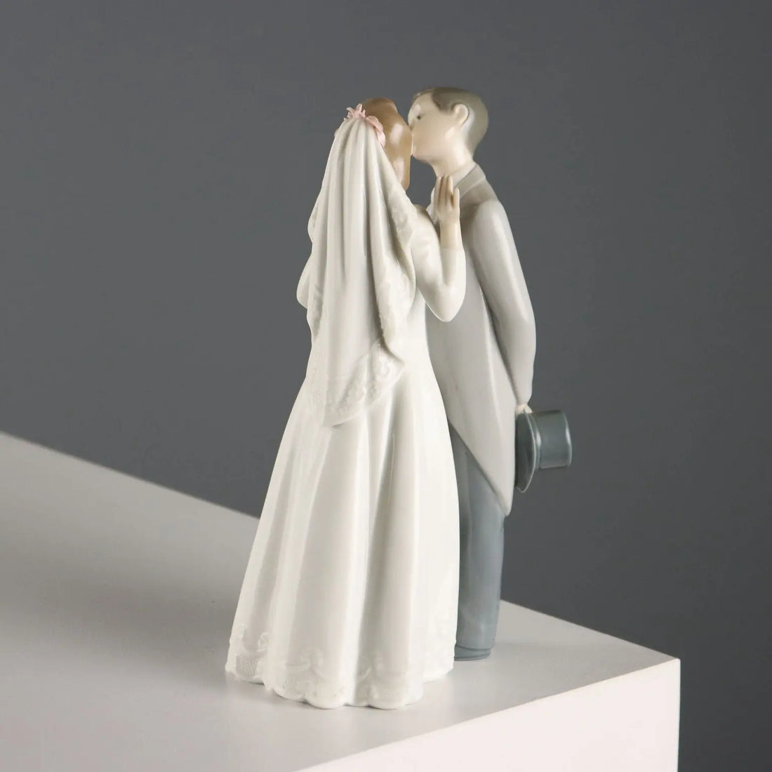 Vintage Porcelain Sculpture Married Couple Lladro Spain XX Century - Spain, XX Century | Modernism | 