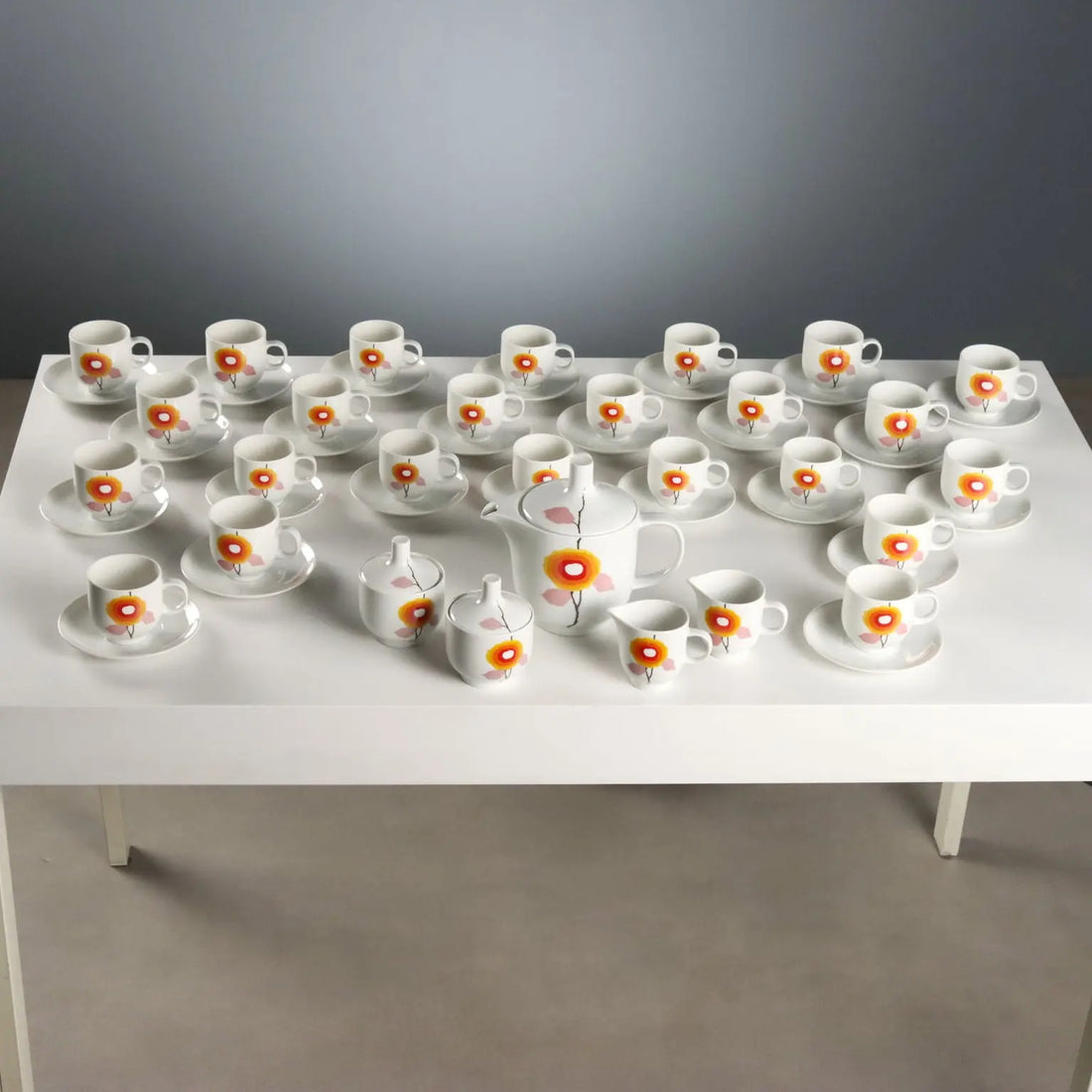 Vintage Tea and Coffee Set Hutscenreuther Man. Germany 1970s