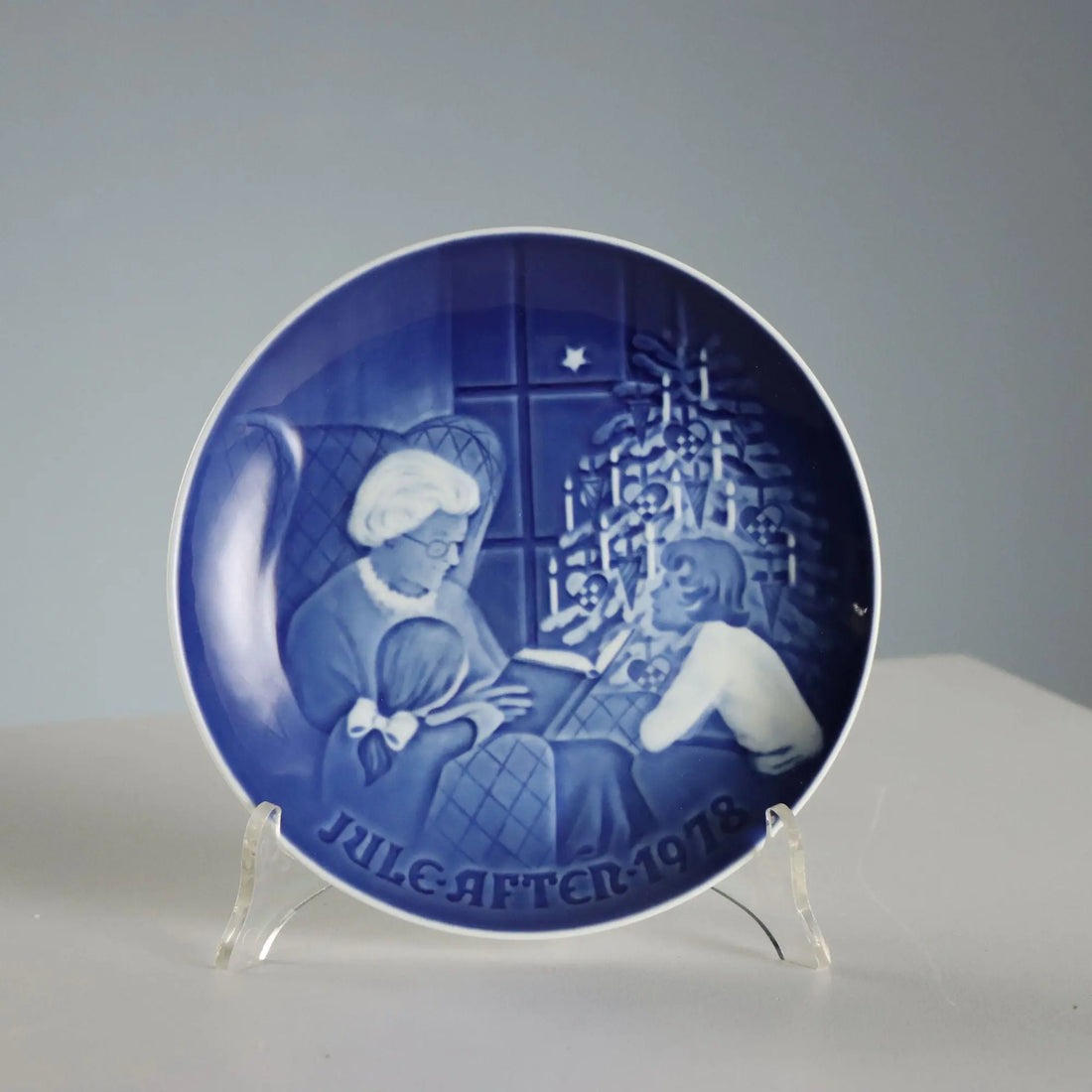 Set of 15 Bing & Grøndahl Copenhagen Plates Porcelain Denmark '900