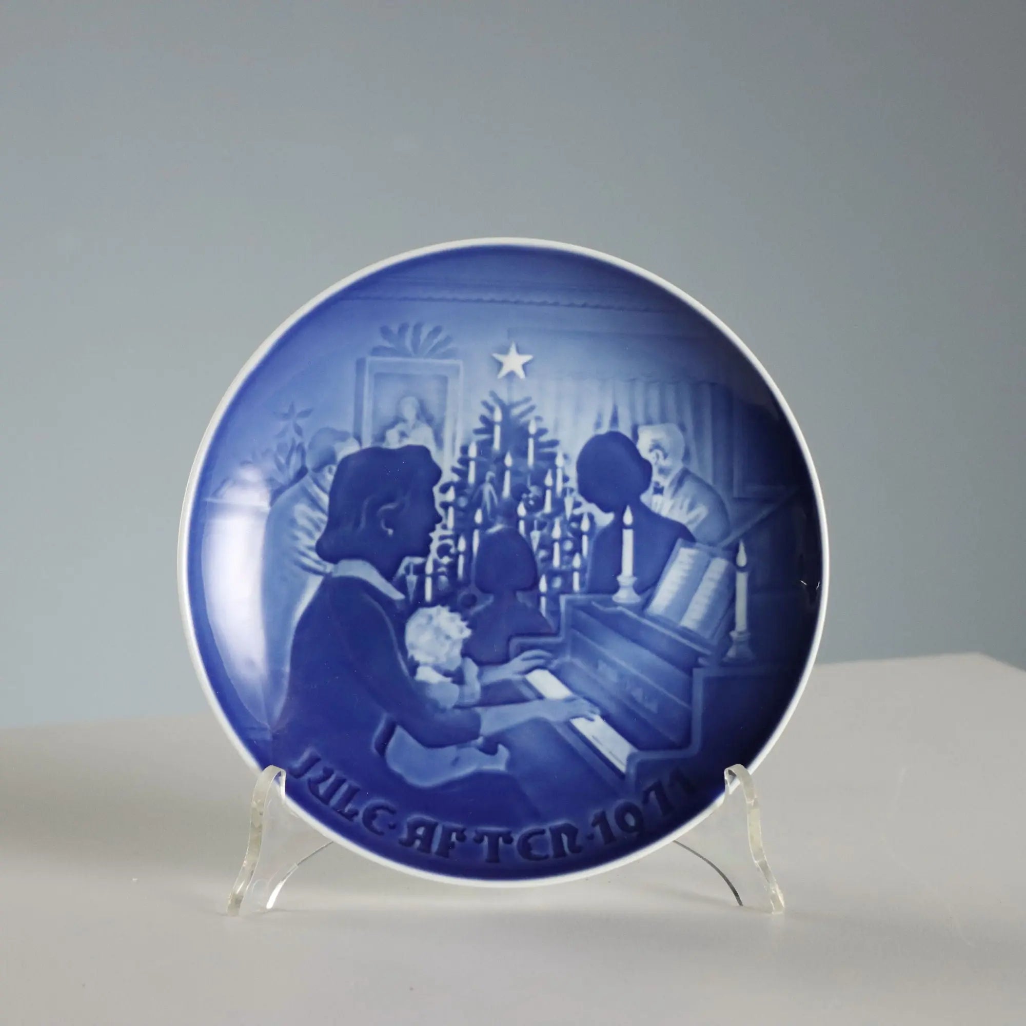 Set of 15 Bing & Grøndahl Copenhagen Plates Porcelain Denmark '900