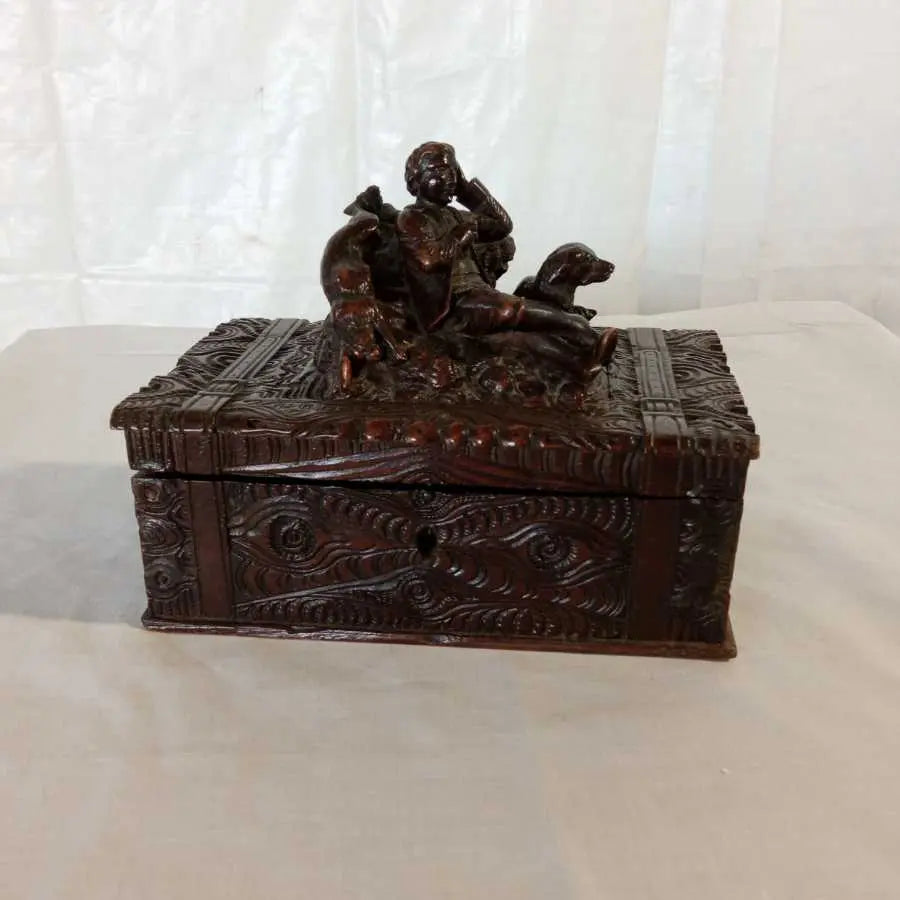 Box Walnut Italy XIX Century - Northern Italy 1850s | Second Hand  