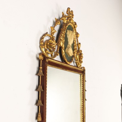 Espejo en estilo Neoclásico