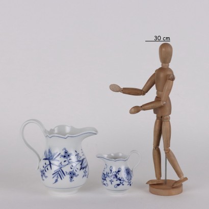 Deux pichets en porcelaine de Meissen