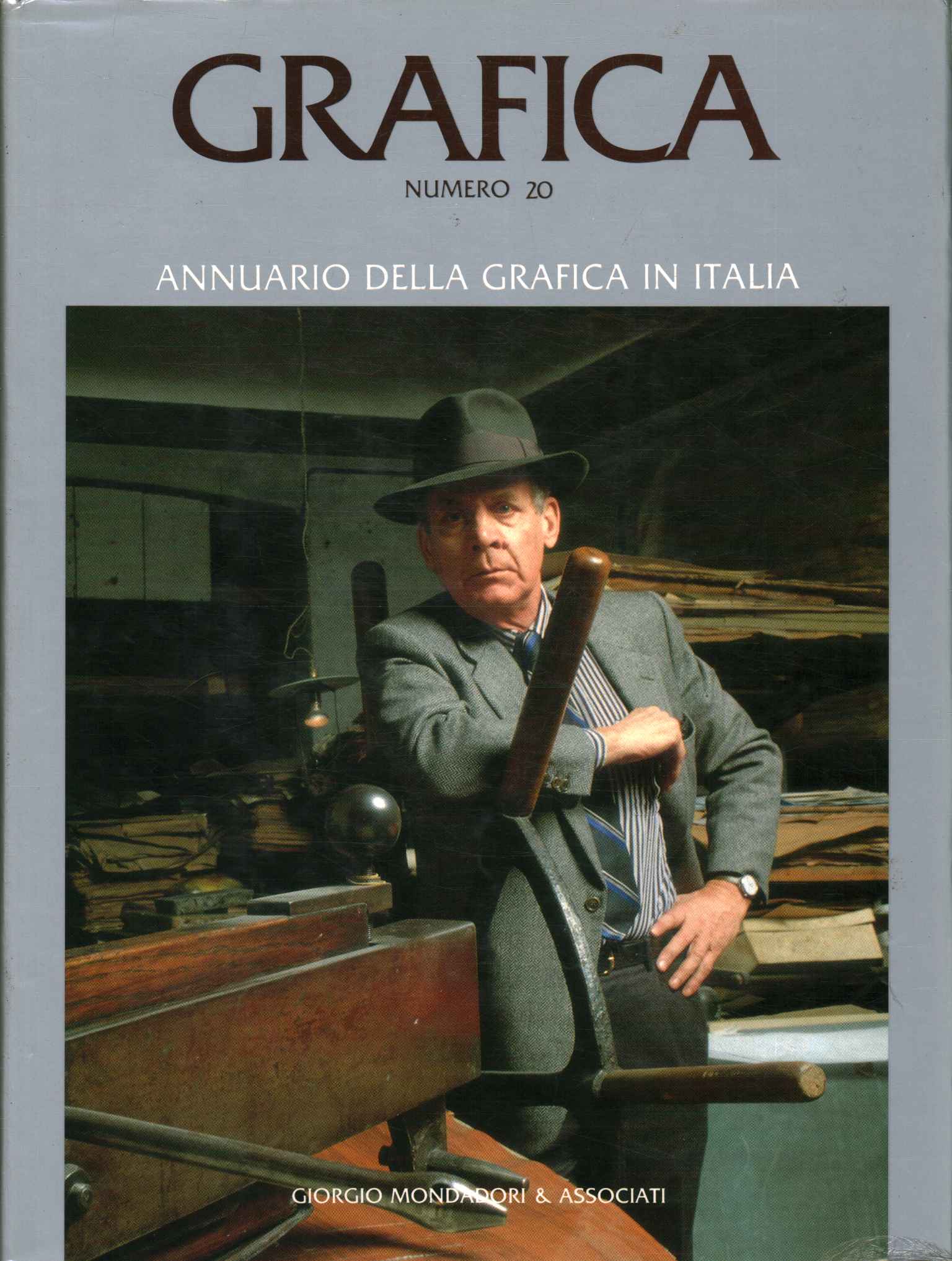 Yearbook of graphics in Italy